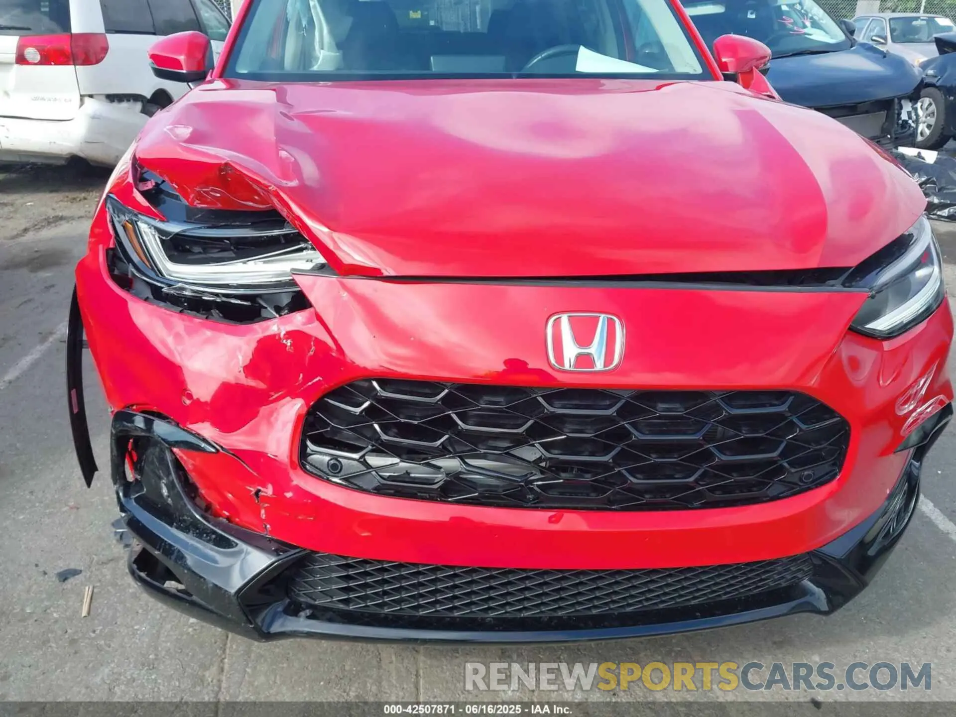 6 fotografías del automóvil dañado 3CZRZ1H70SM709560 HONDA HR-V 2025