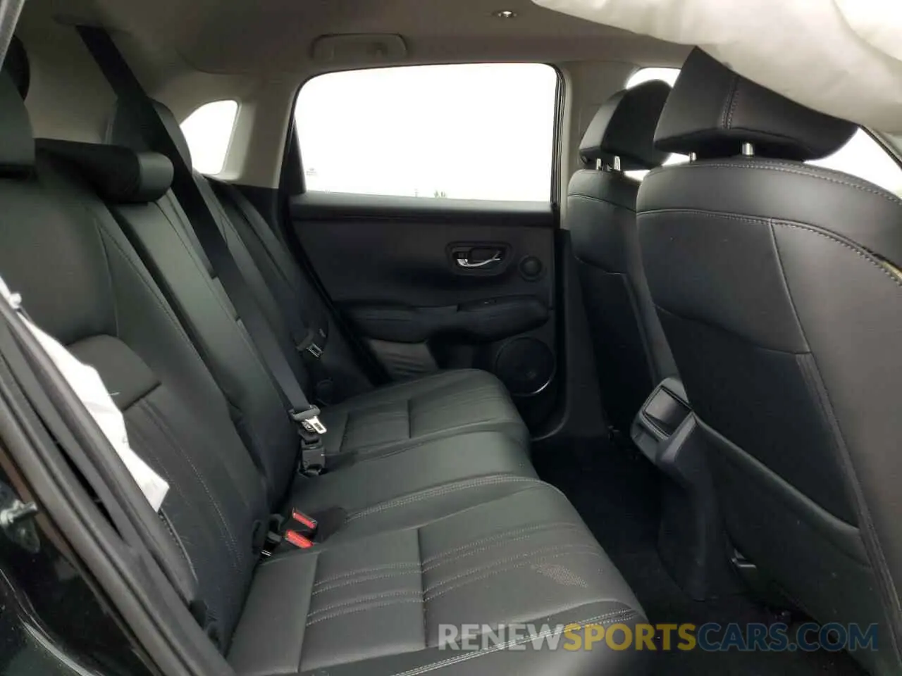 10 fotografías del automóvil dañado 3CZRZ1H71SM714282 HONDA HR-V 2025