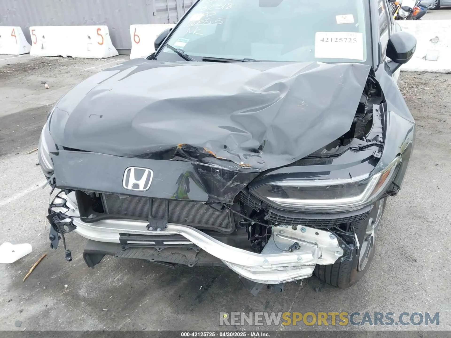 10 fotografías del automóvil dañado 3CZRZ1H74SM714258 HONDA HR-V 2025