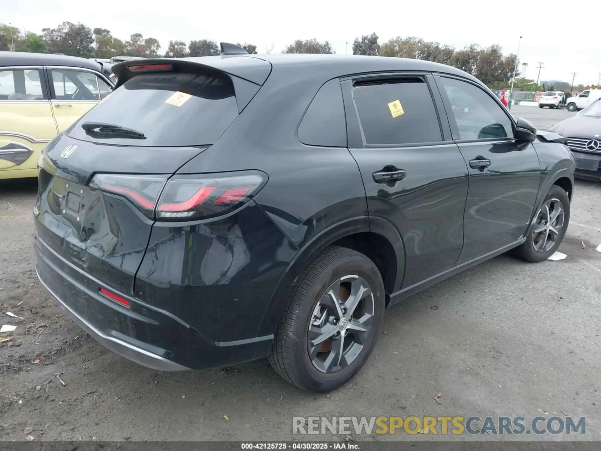 4 fotografías del automóvil dañado 3CZRZ1H74SM714258 HONDA HR-V 2025