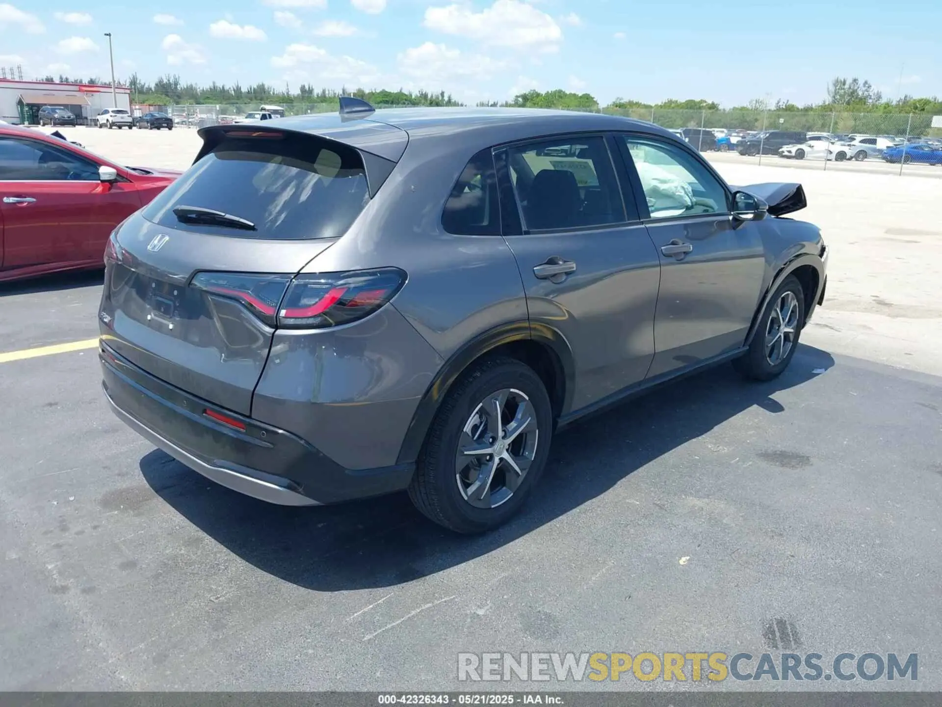 4 fotografías del automóvil dañado 3CZRZ1H79SM742508 HONDA HR-V 2025