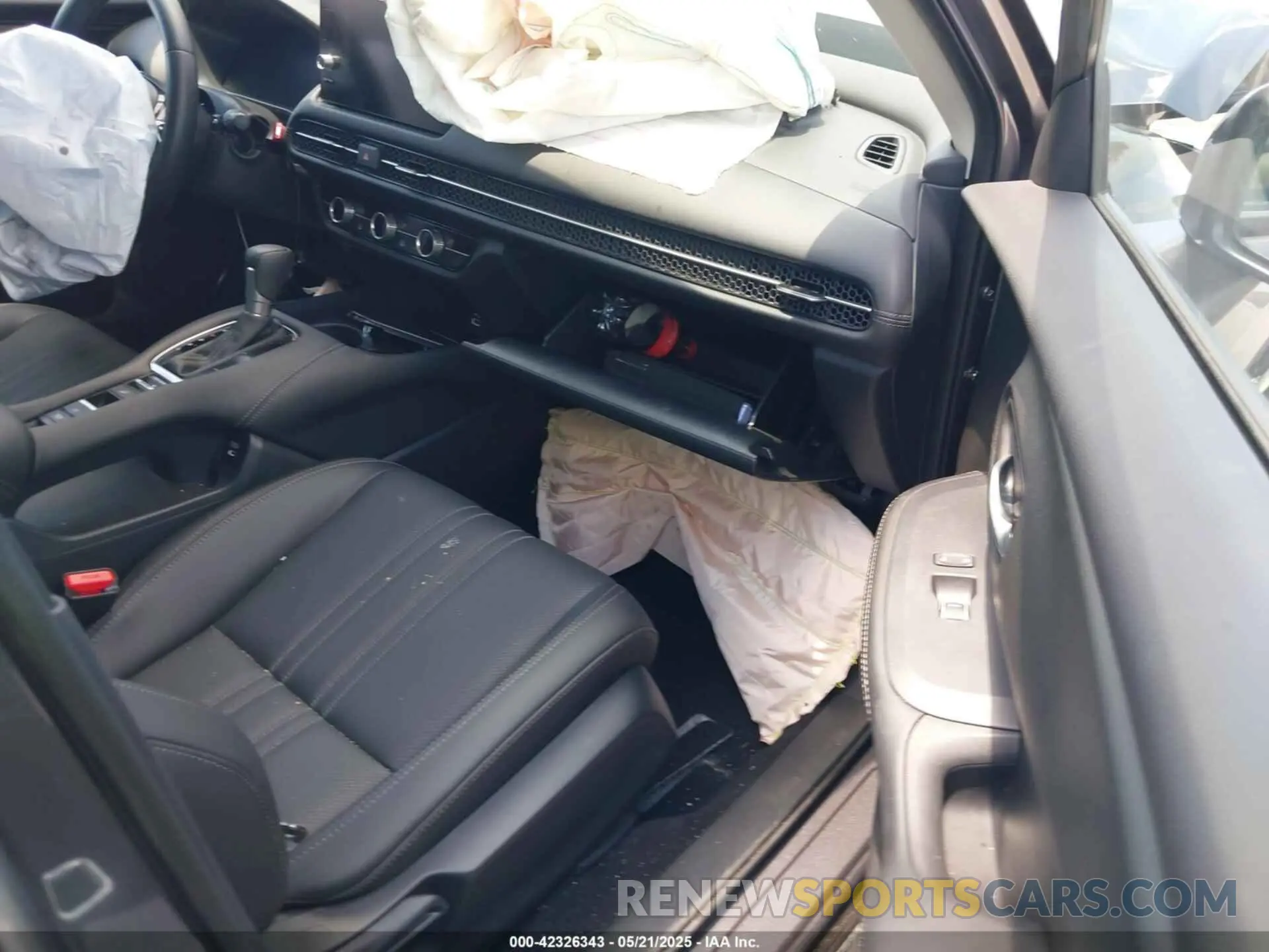 5 fotografías del automóvil dañado 3CZRZ1H79SM742508 HONDA HR-V 2025