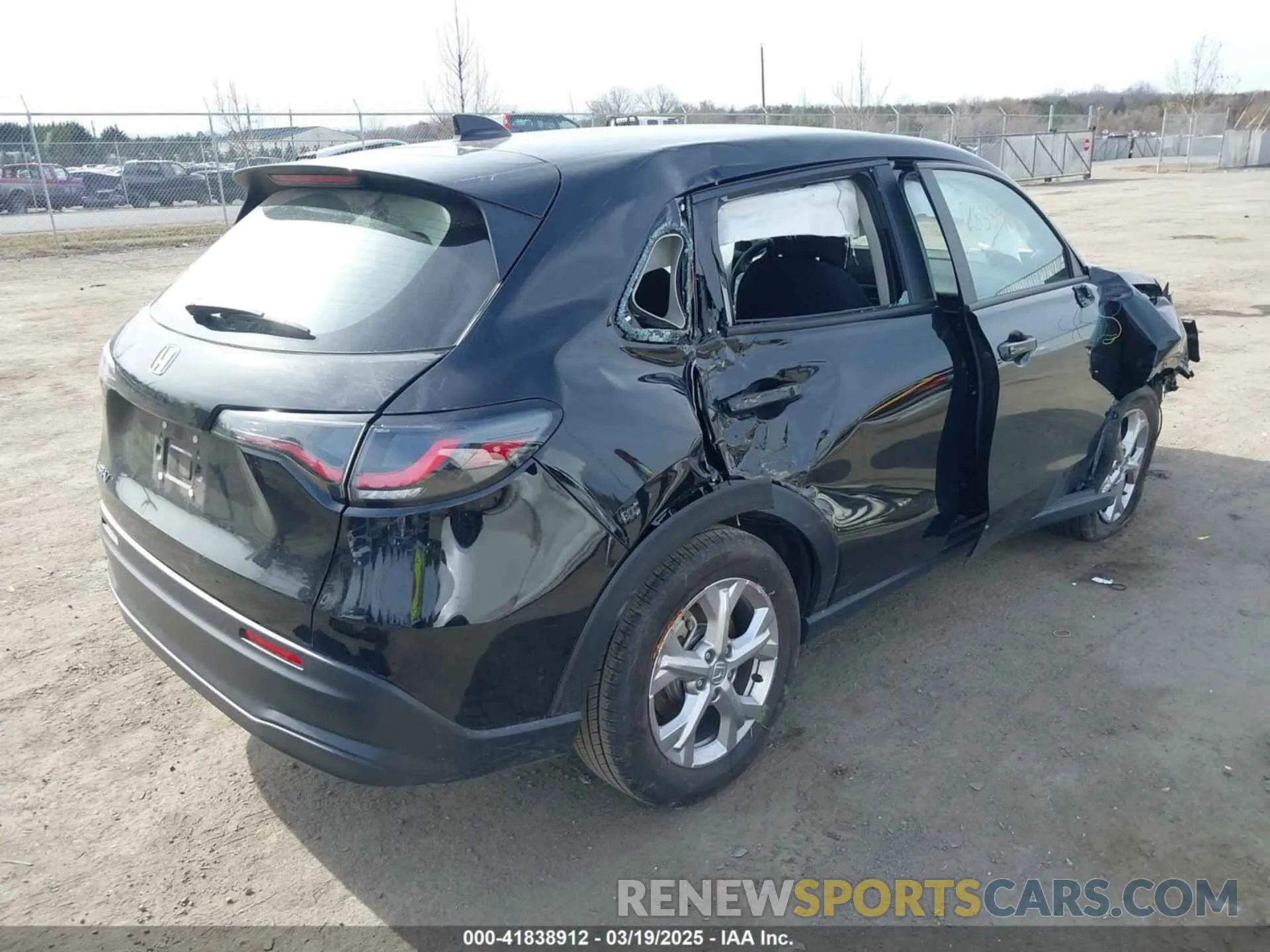4 fotografías del automóvil dañado 3CZRZ2H31SM722594 HONDA HR-V 2025