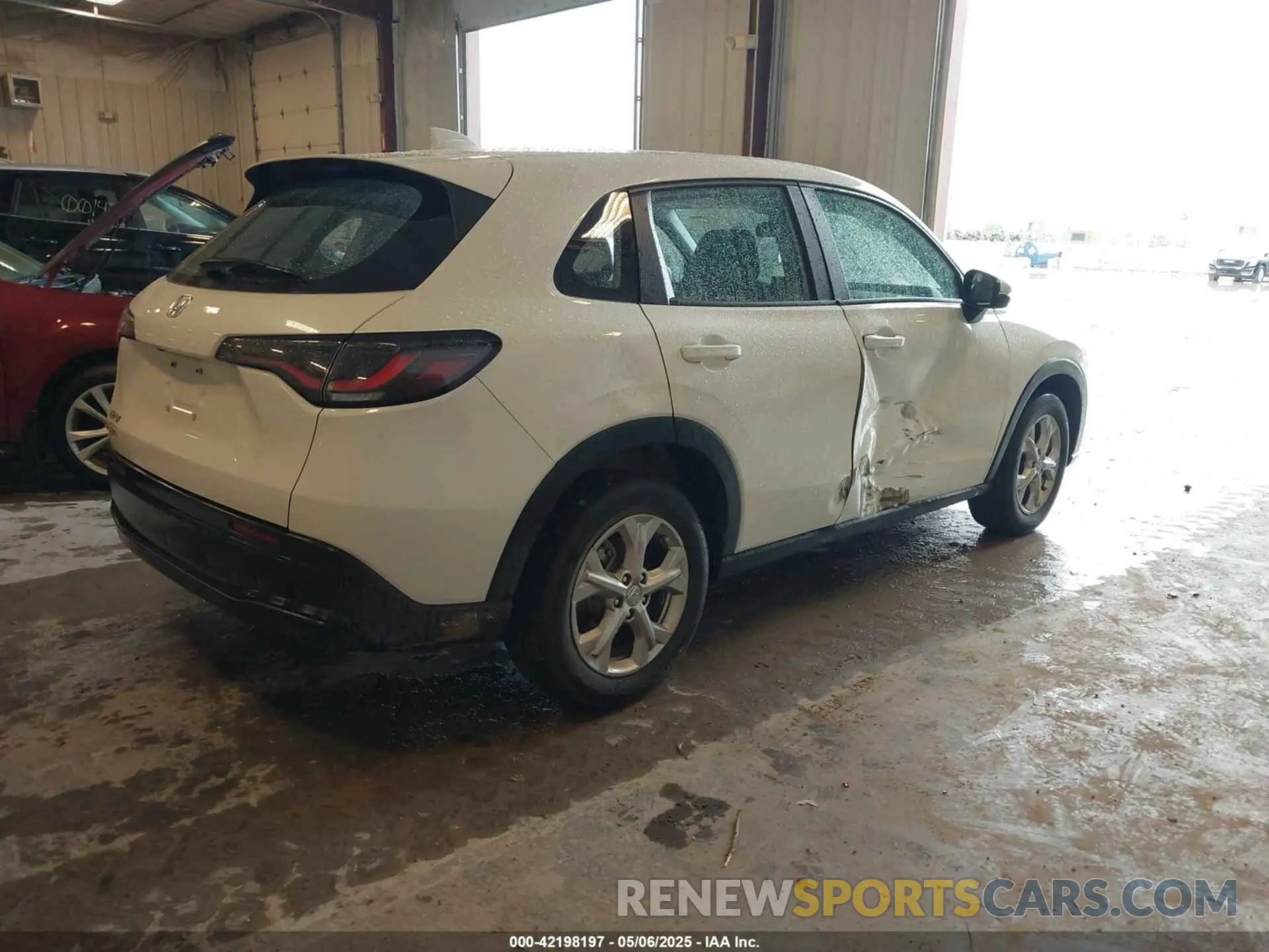 4 fotografías del automóvil dañado 3CZRZ2H32SM713385 HONDA HR-V 2025