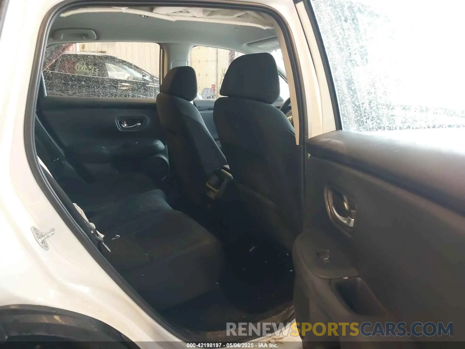 8 fotografías del automóvil dañado 3CZRZ2H32SM713385 HONDA HR-V 2025