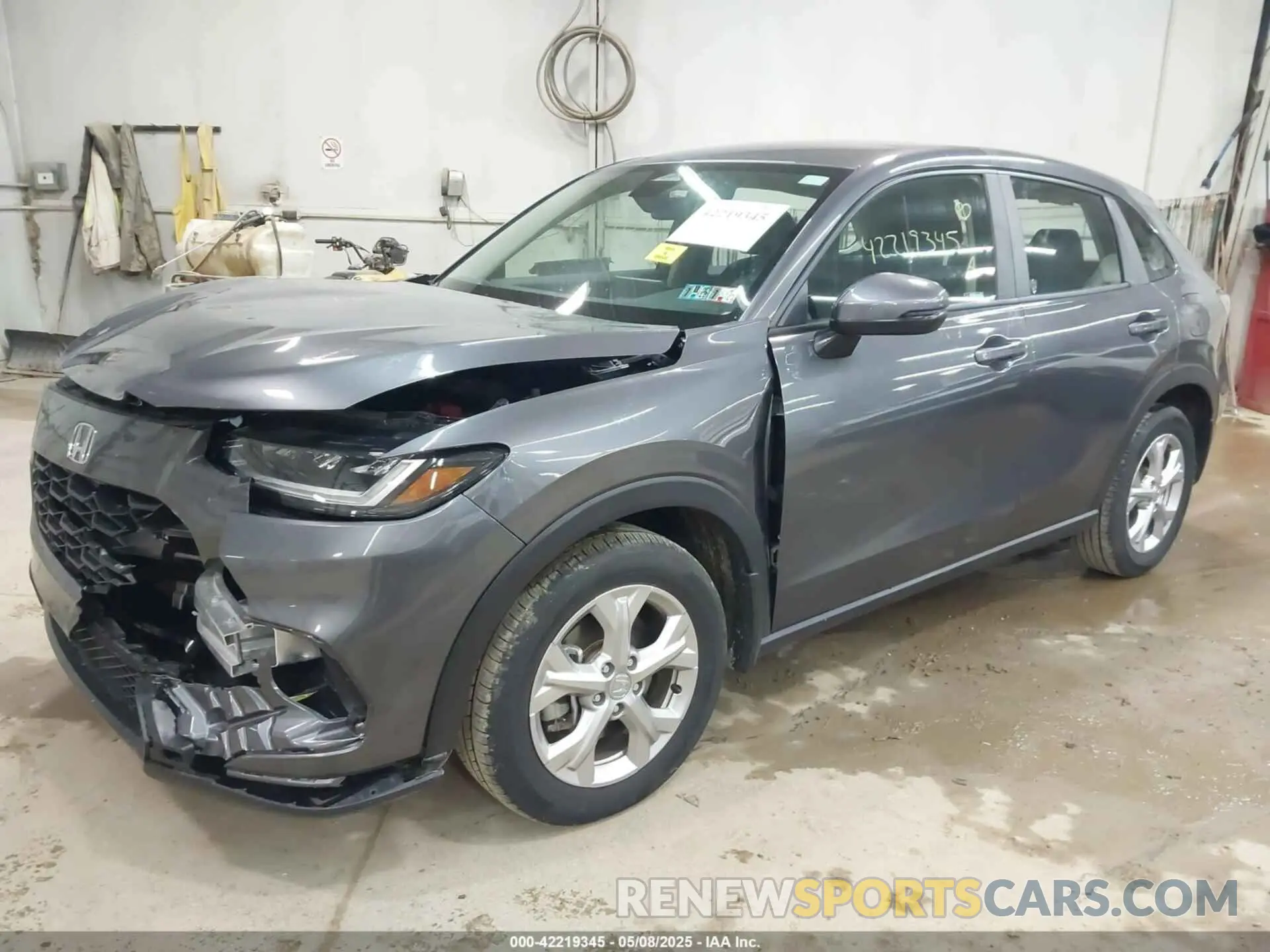 2 fotografías del automóvil dañado 3CZRZ2H34SM709614 HONDA HR-V 2025