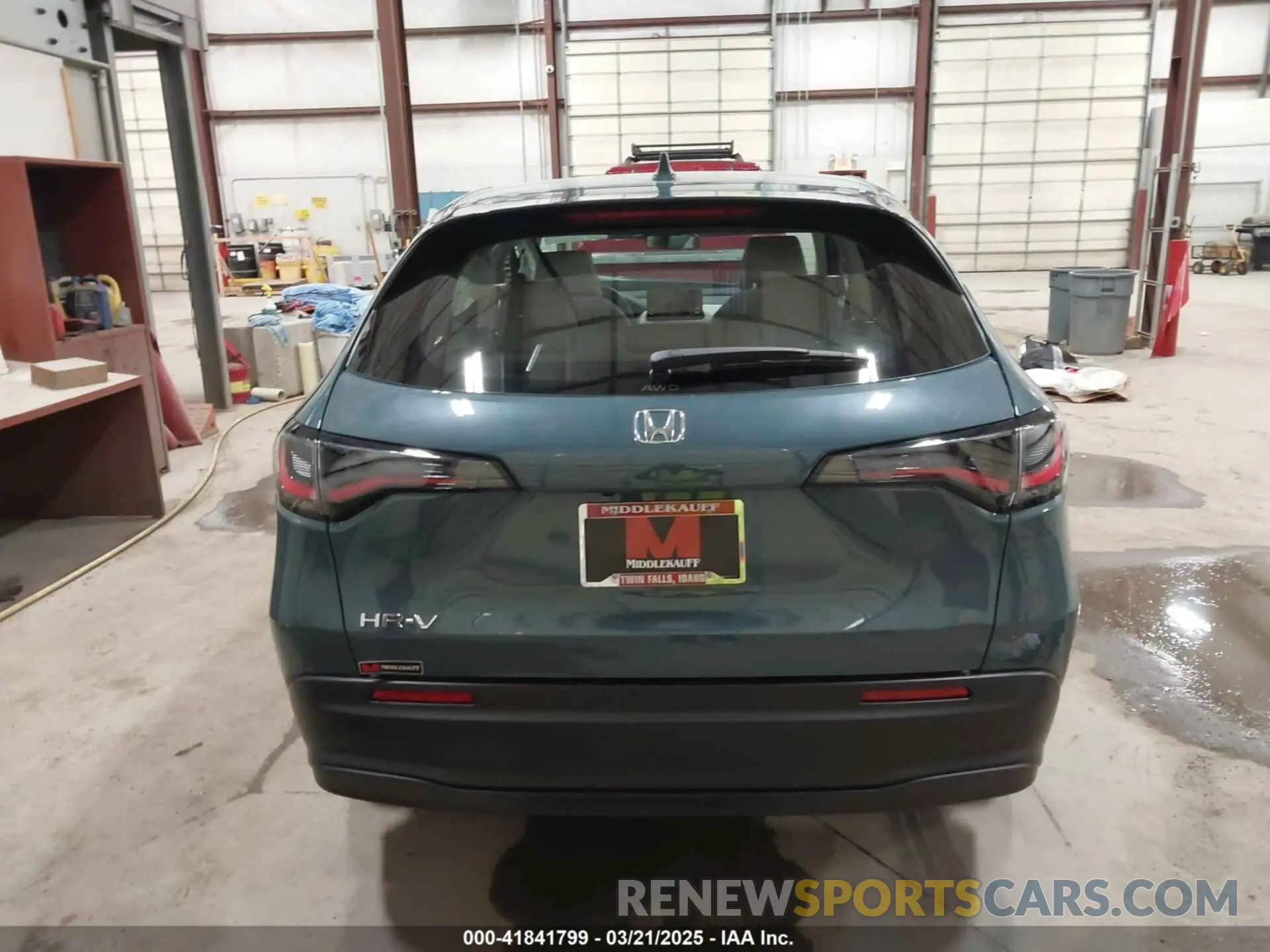 17 fotografías del automóvil dañado 3CZRZ2H34SM761308 HONDA HR-V 2025
