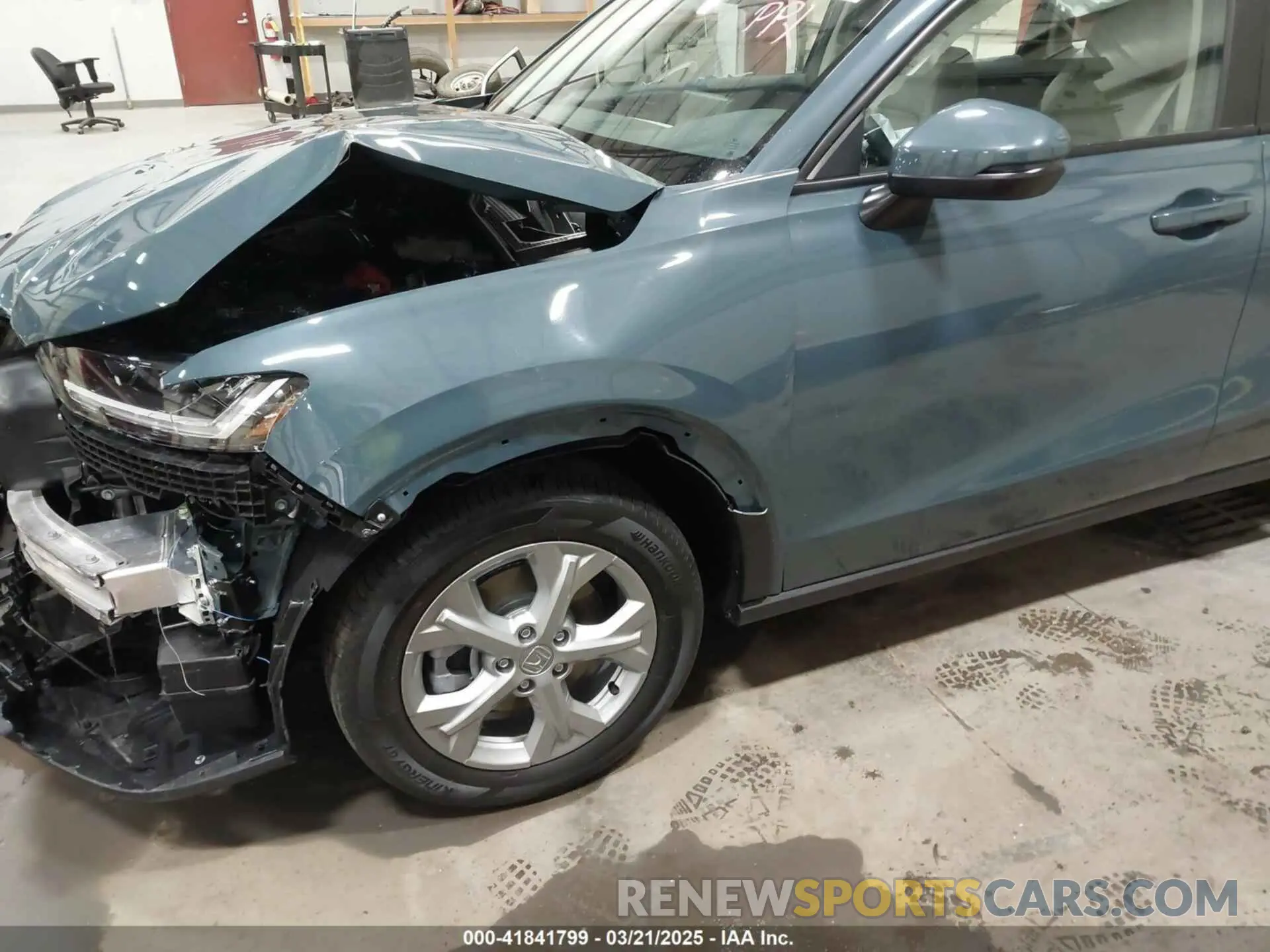 19 fotografías del automóvil dañado 3CZRZ2H34SM761308 HONDA HR-V 2025