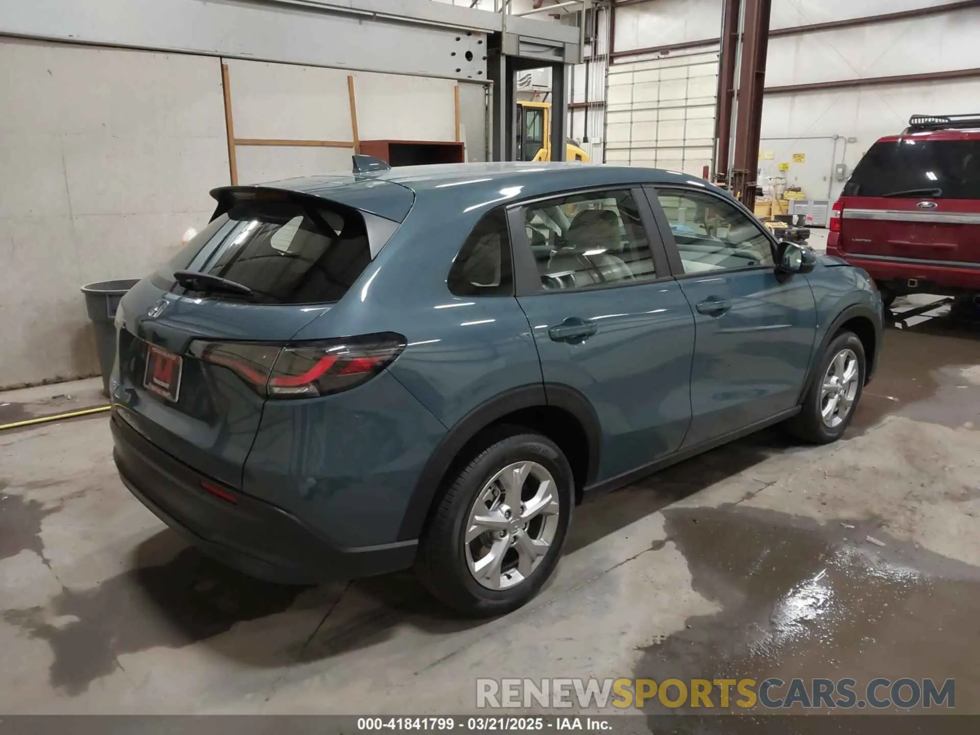 4 fotografías del automóvil dañado 3CZRZ2H34SM761308 HONDA HR-V 2025