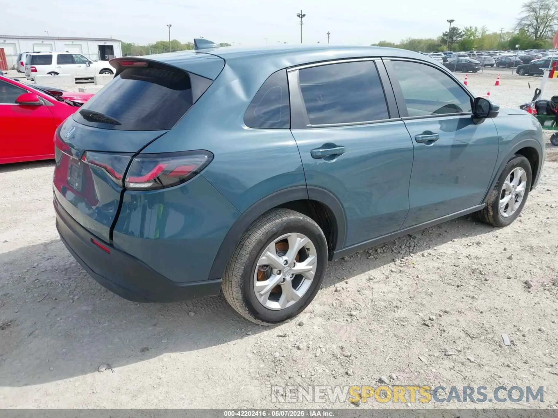 4 fotografías del automóvil dañado 3CZRZ2H36SM734174 HONDA HR-V 2025
