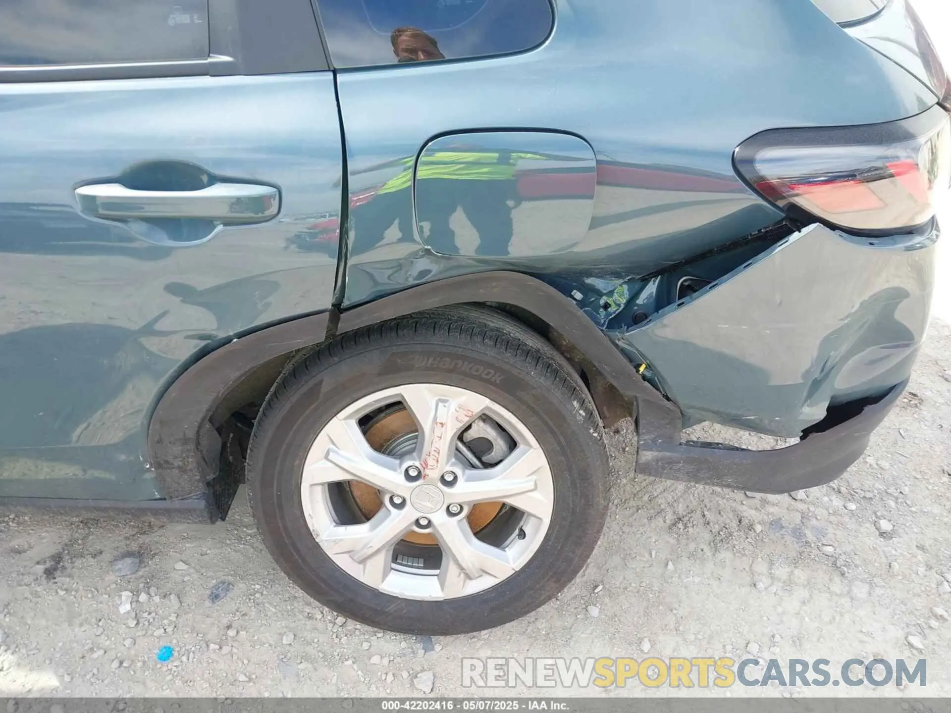 6 fotografías del automóvil dañado 3CZRZ2H36SM734174 HONDA HR-V 2025