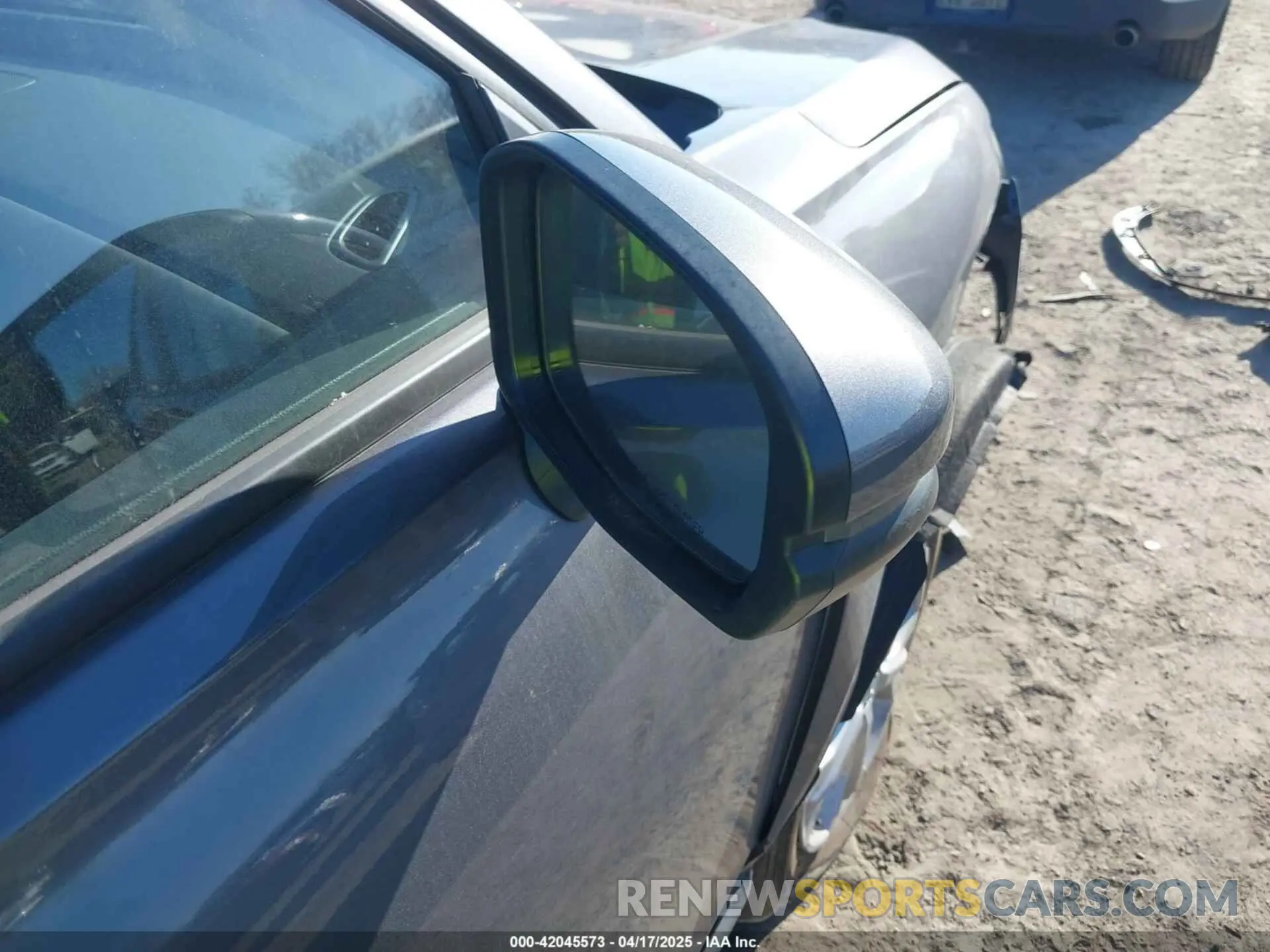 5 fotografías del automóvil dañado 3CZRZ2H36SM774271 HONDA HR-V 2025
