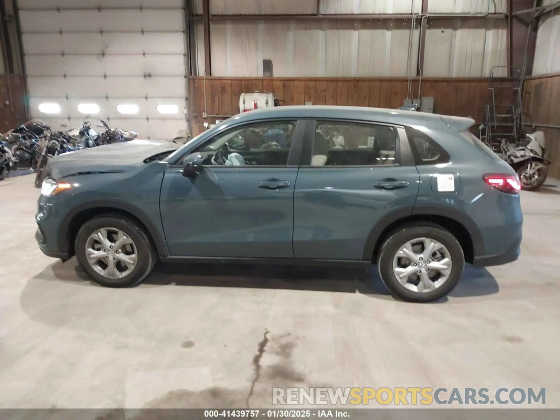 14 fotografías del automóvil dañado 3CZRZ2H38SM727503 HONDA HR-V 2025