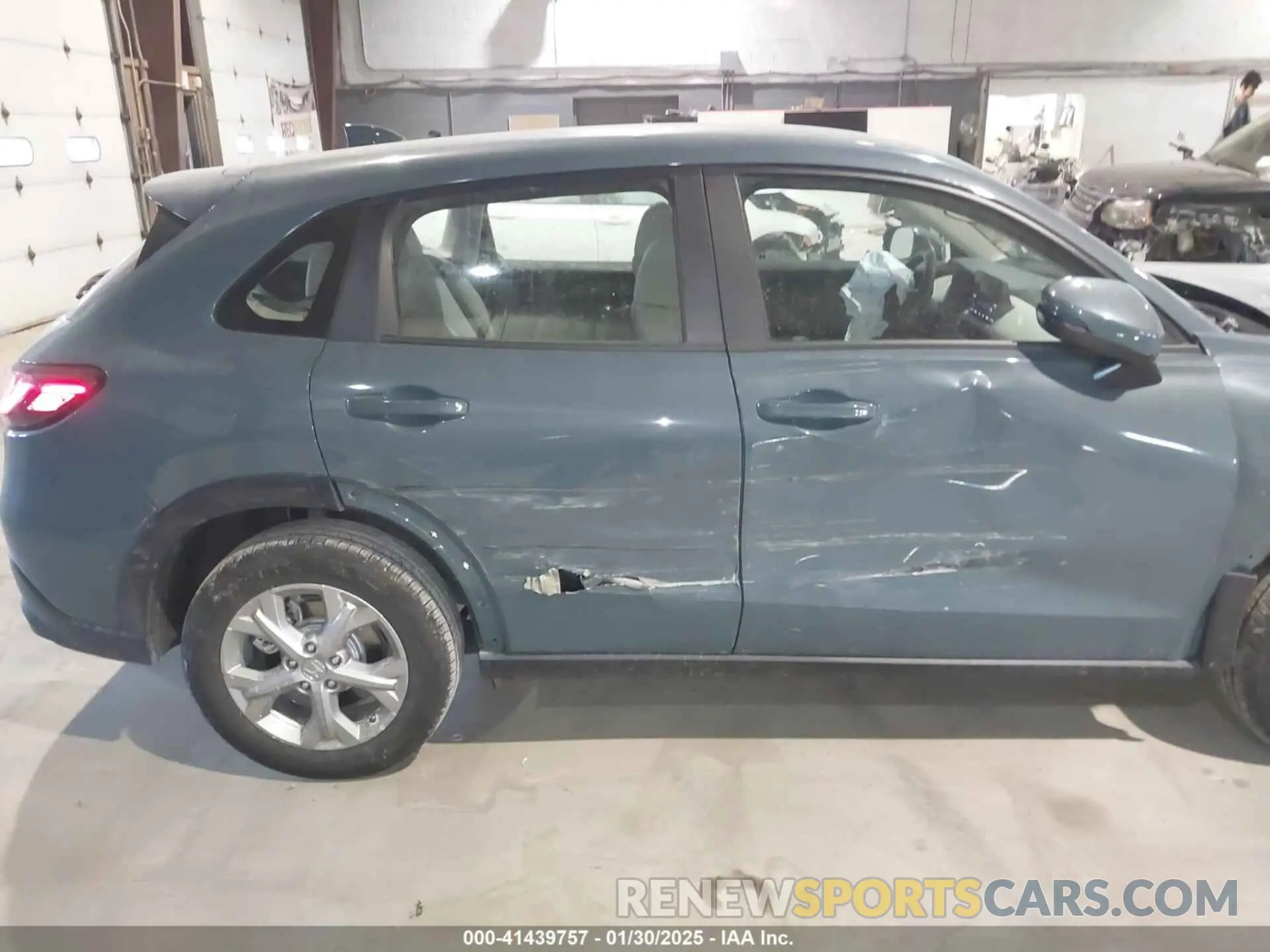 17 fotografías del automóvil dañado 3CZRZ2H38SM727503 HONDA HR-V 2025