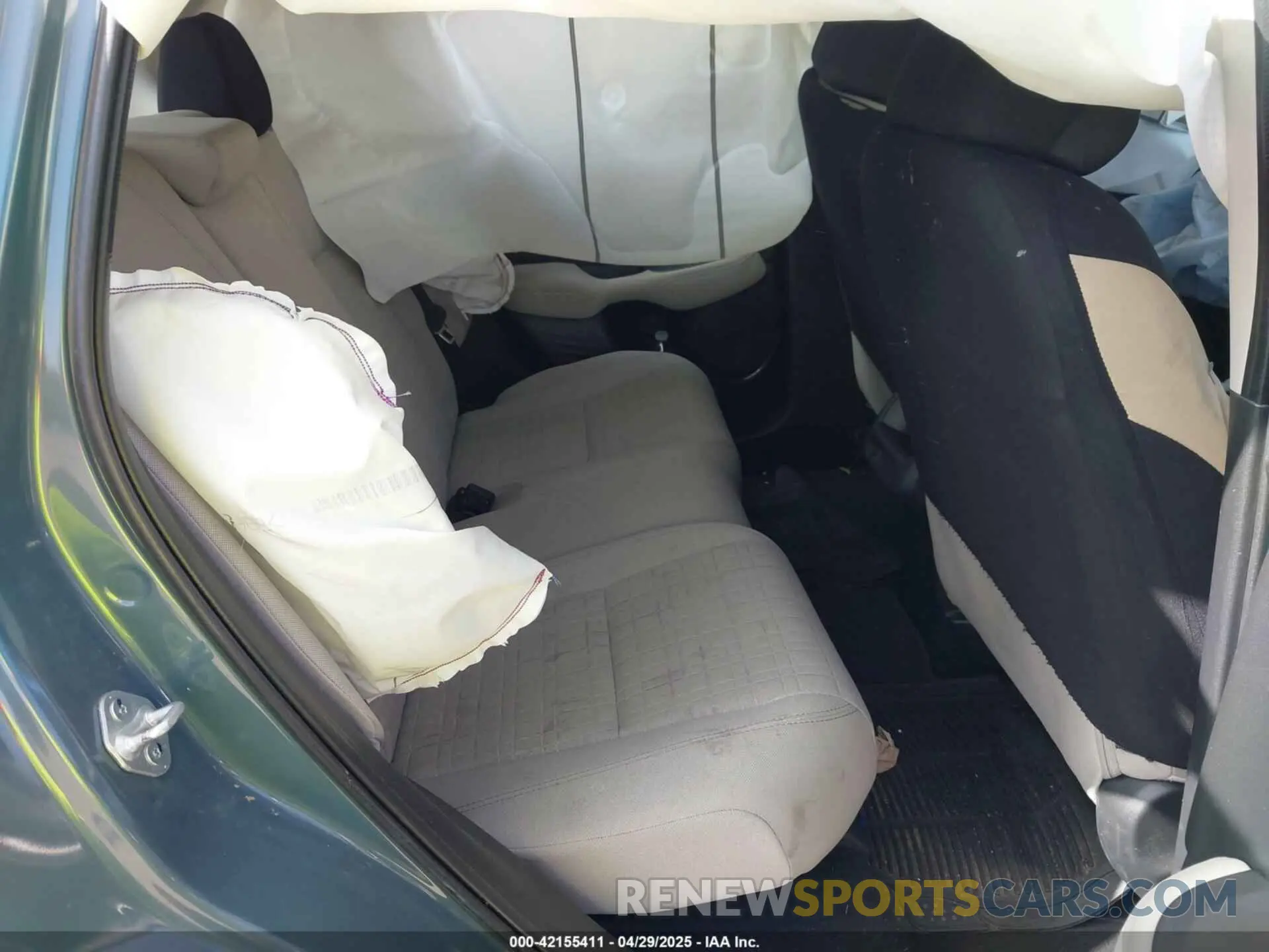 8 fotografías del automóvil dañado 3CZRZ2H38SM744186 HONDA HR-V 2025