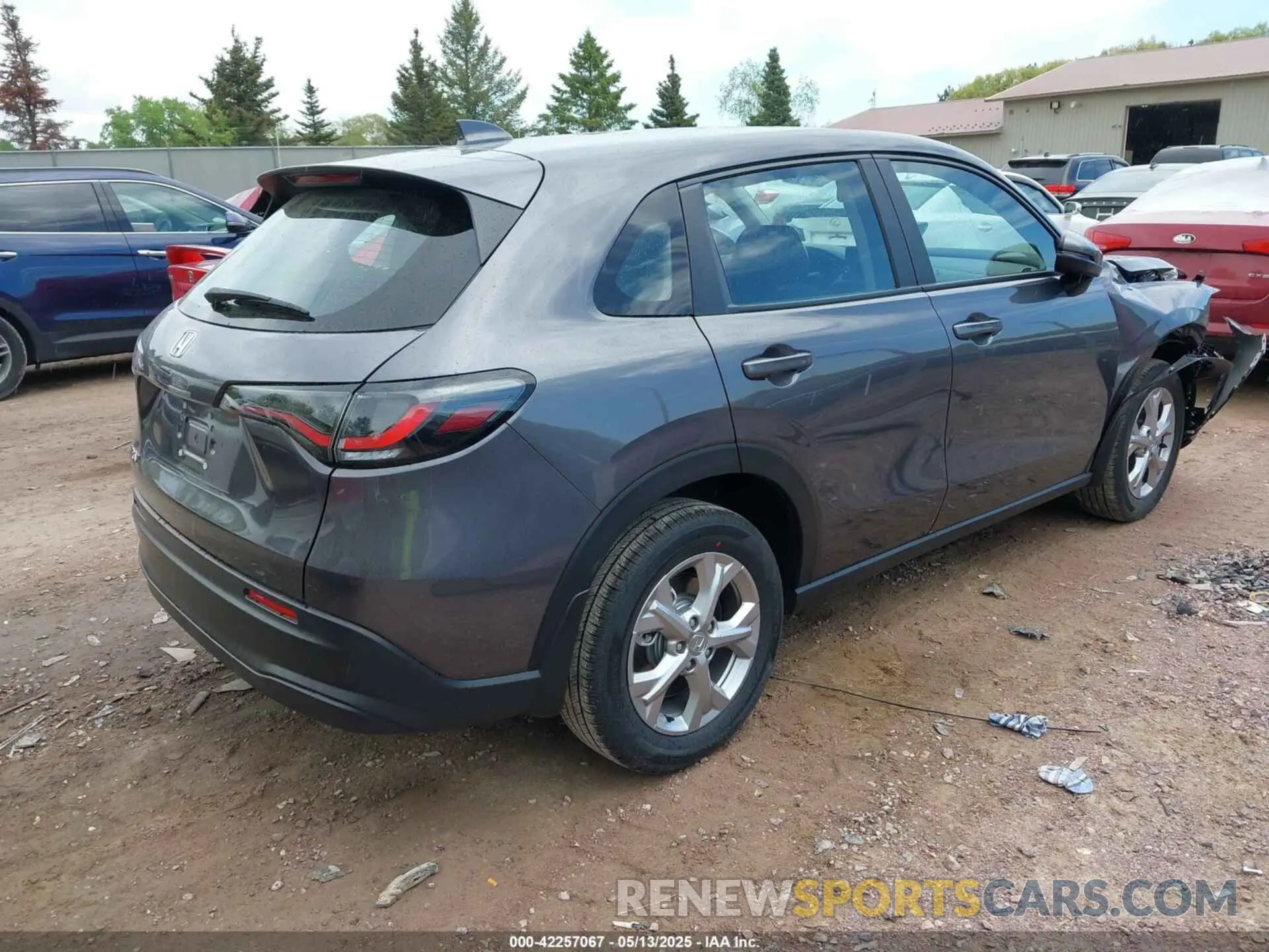 4 fotografías del automóvil dañado 3CZRZ2H39SM773258 HONDA HR-V 2025