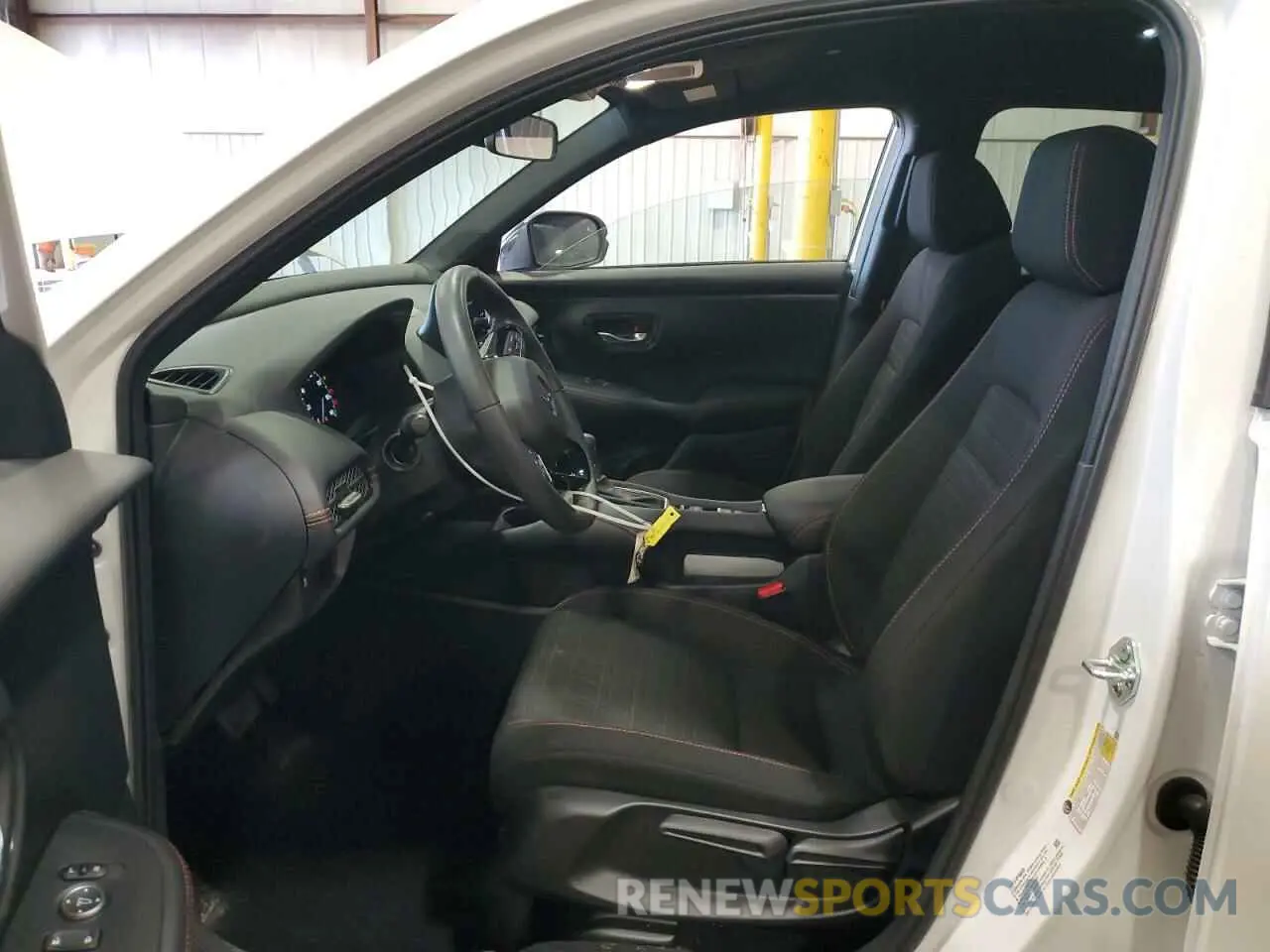 7 fotografías del automóvil dañado 3CZRZ2H50SM722457 HONDA HR-V 2025