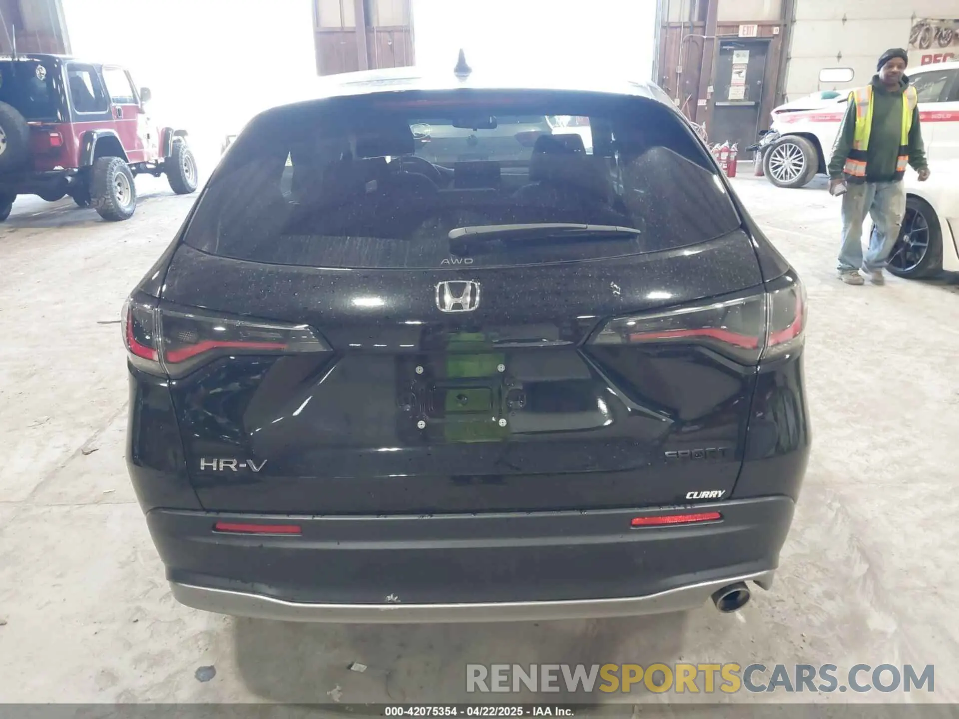 16 fotografías del automóvil dañado 3CZRZ2H53SM749720 HONDA HR-V 2025