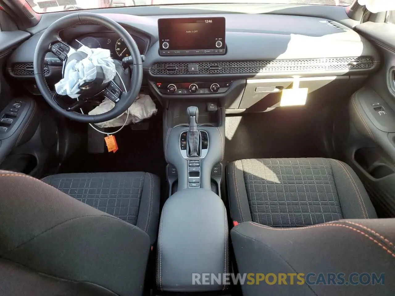 8 fotografías del automóvil dañado 3CZRZ2H54SM731114 HONDA HR-V 2025