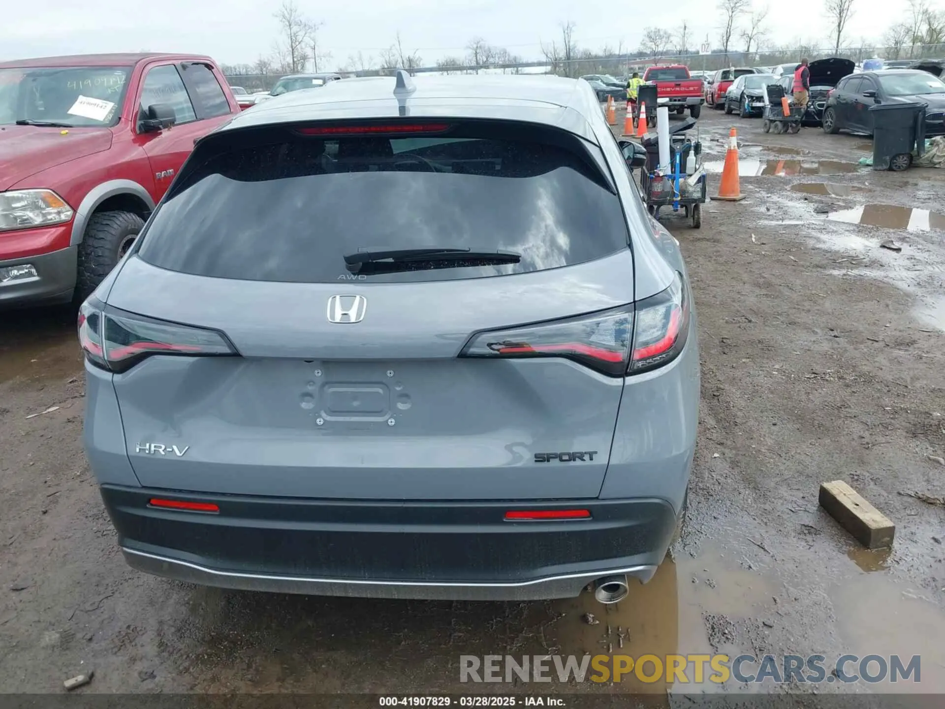 16 fotografías del automóvil dañado 3CZRZ2H55SM703046 HONDA HR-V 2025