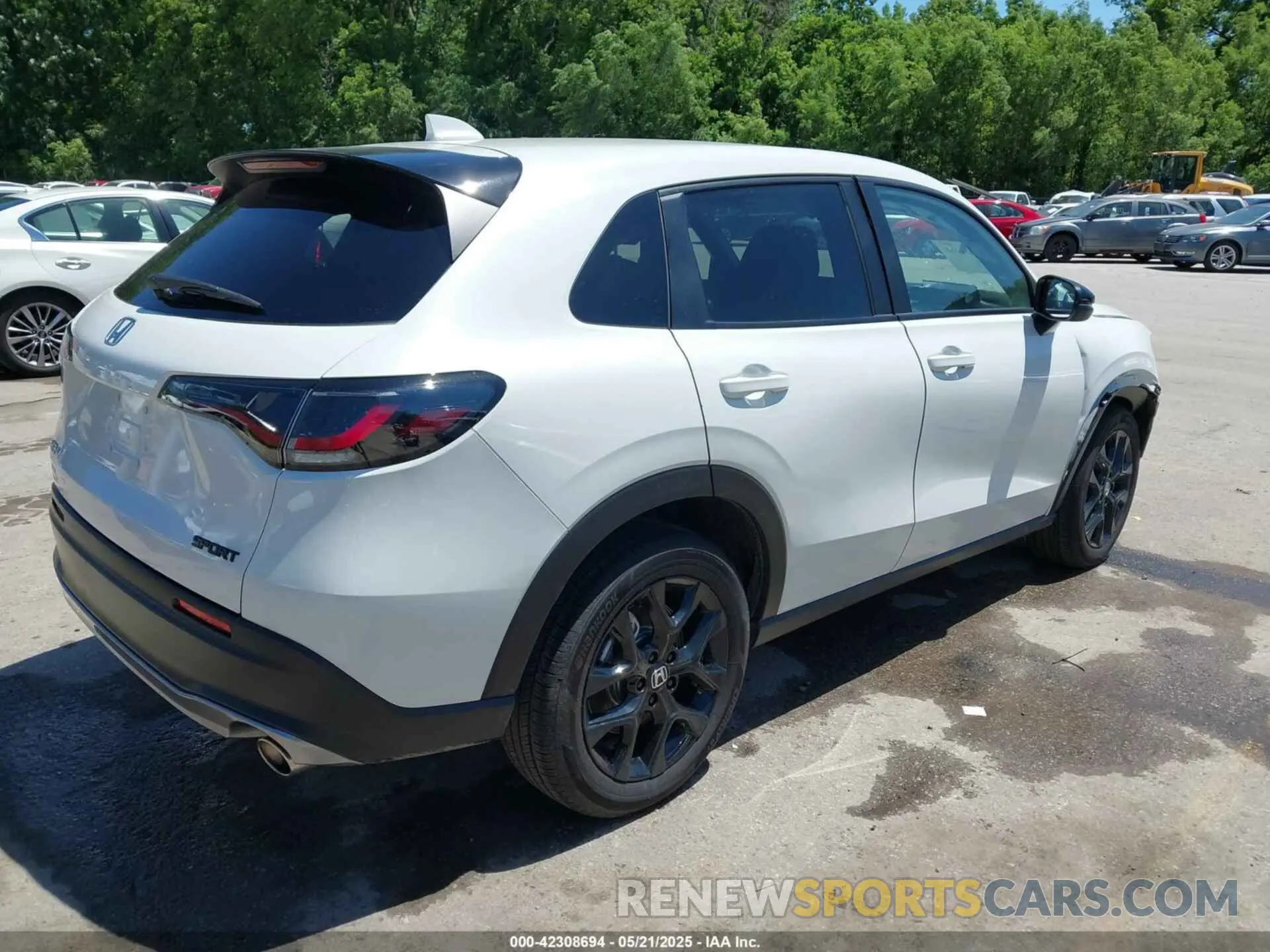 4 fotografías del automóvil dañado 3CZRZ2H55SM735947 HONDA HR-V 2025