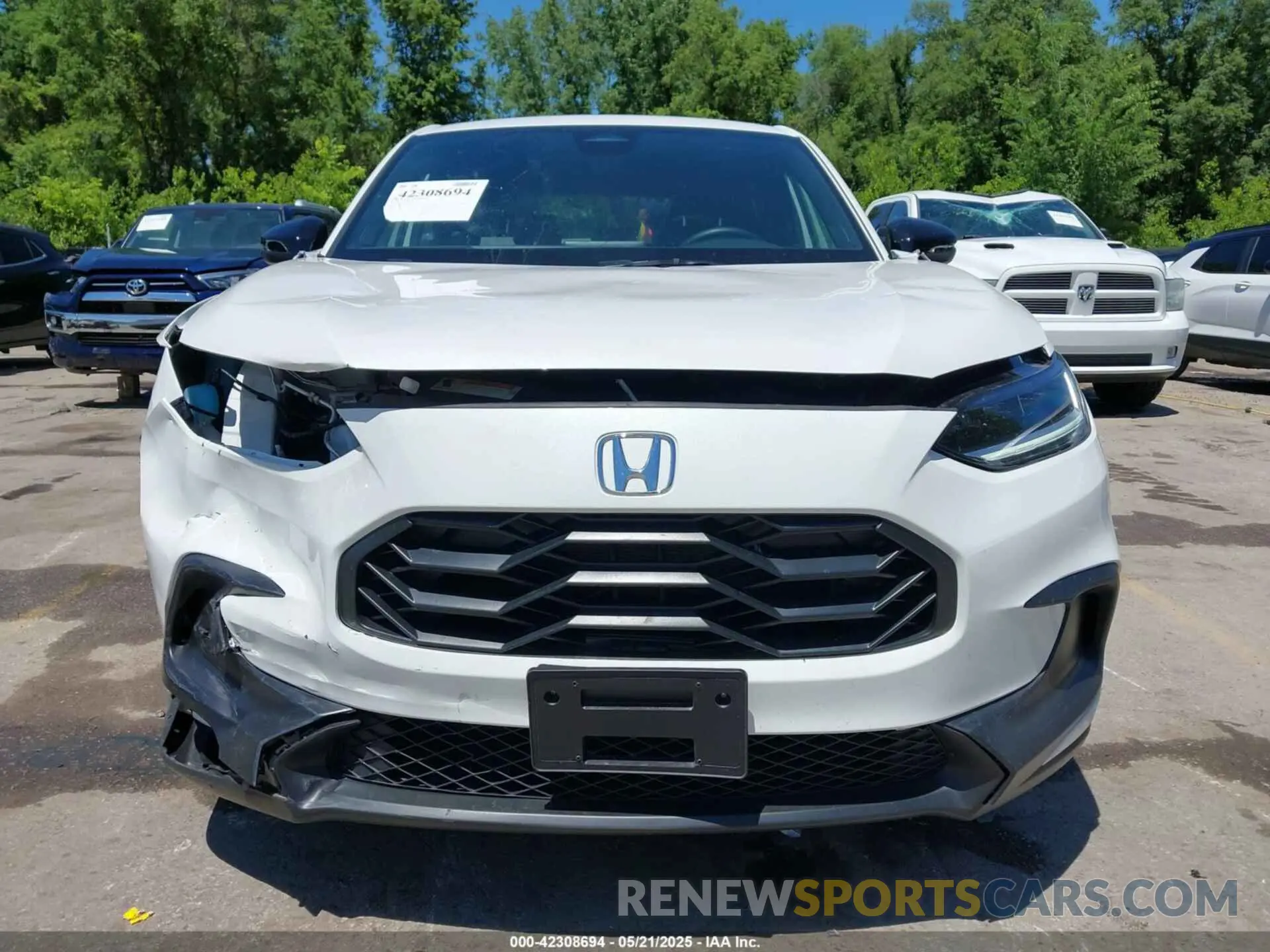 6 fotografías del automóvil dañado 3CZRZ2H55SM735947 HONDA HR-V 2025