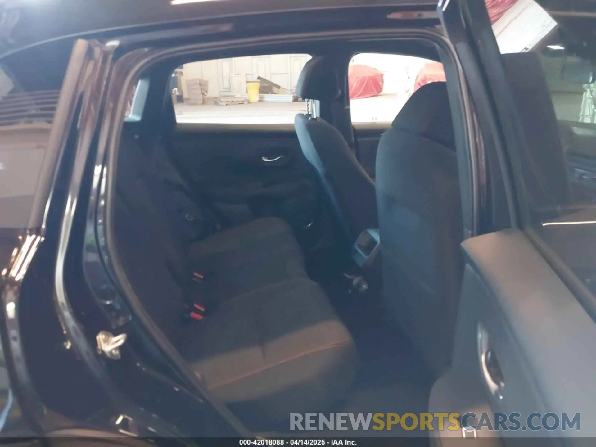 8 fotografías del automóvil dañado 3CZRZ2H55SM749671 HONDA HR-V 2025