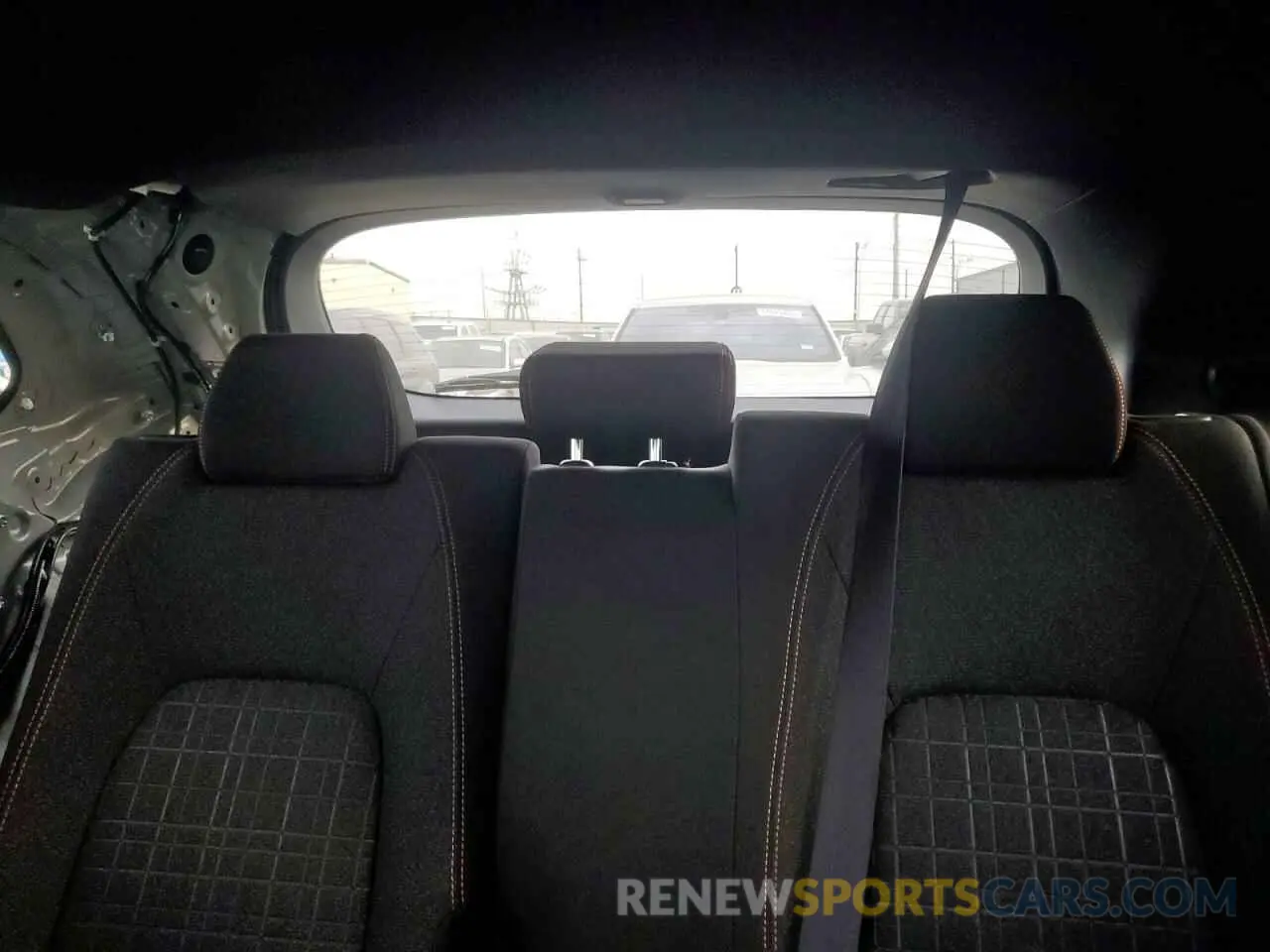 10 fotografías del automóvil dañado 3CZRZ2H56SM745323 HONDA HR-V 2025