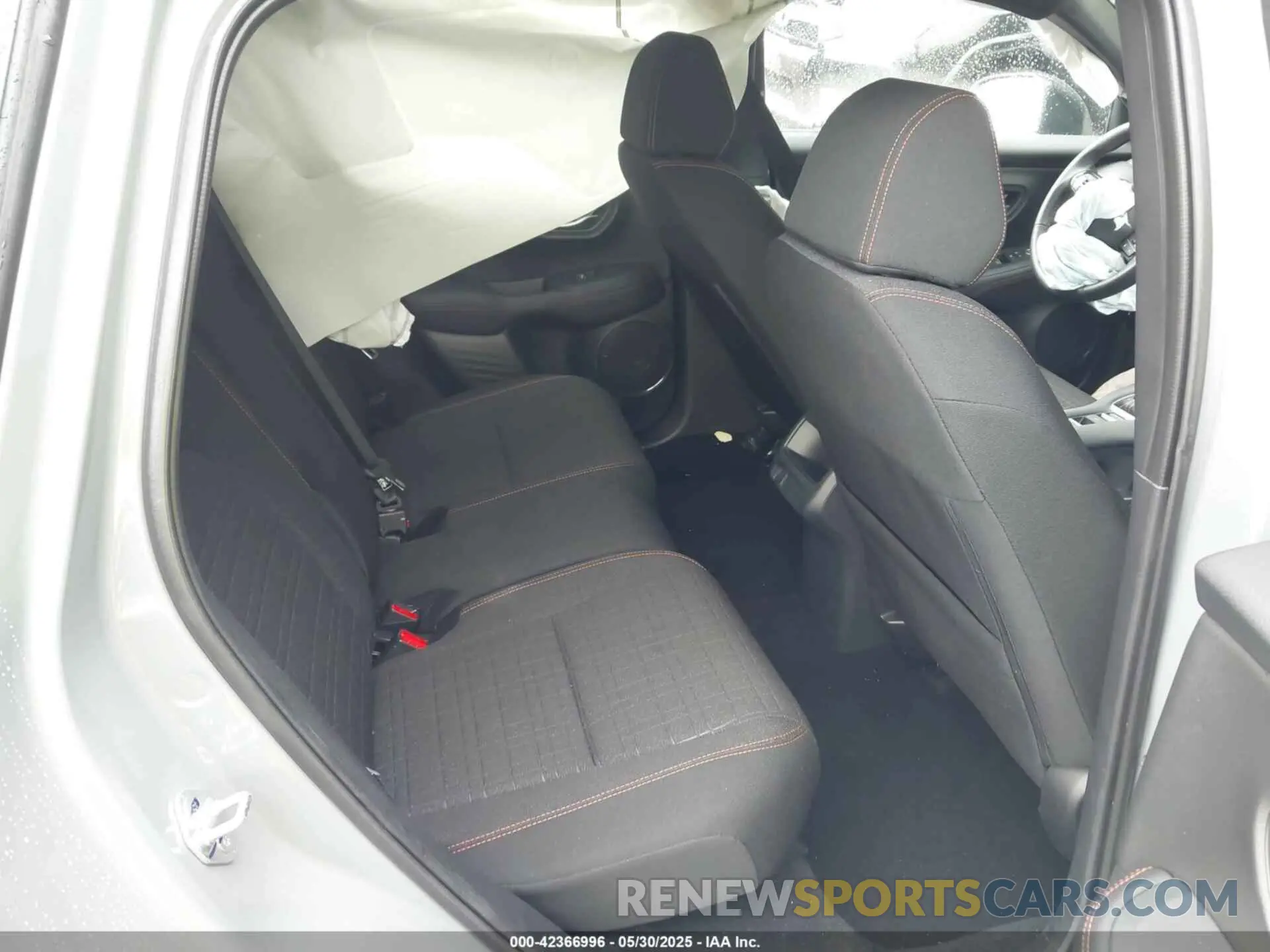 8 fotografías del automóvil dañado 3CZRZ2H56SM780900 HONDA HR-V 2025