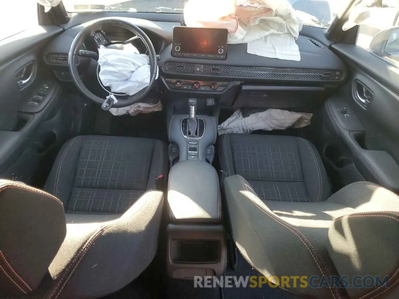 8 fotografías del automóvil dañado 3CZRZ2H57SM702352 HONDA HR-V 2025