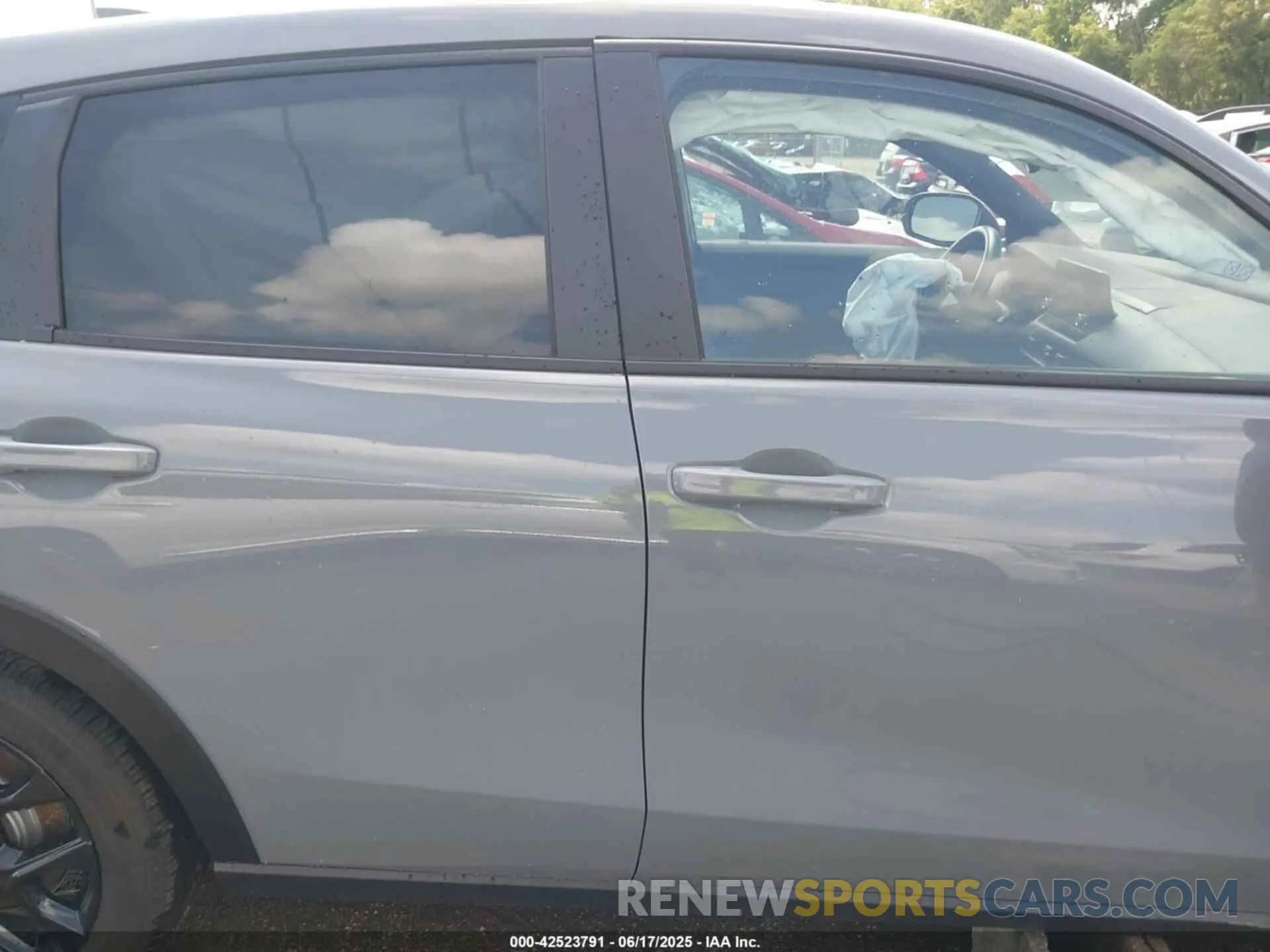 14 fotografías del automóvil dañado 3CZRZ2H58SM719175 HONDA HR-V 2025