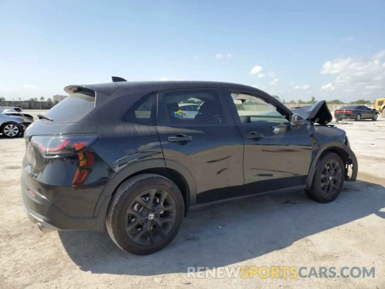 3 fotografías del automóvil dañado 3CZRZ2H58SM721640 HONDA HR-V 2025
