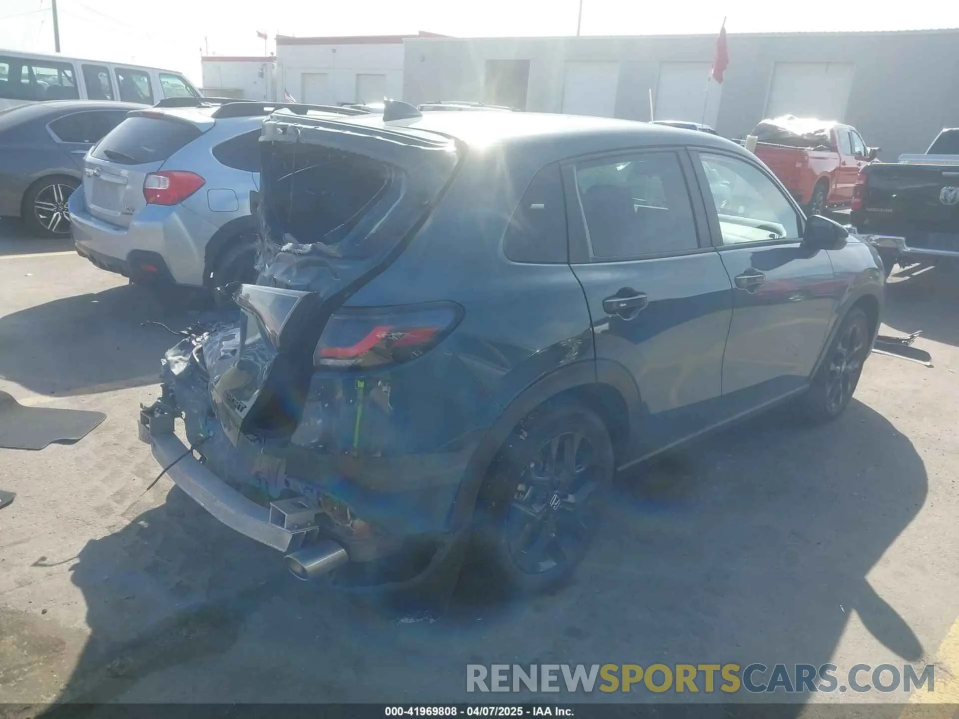 4 fotografías del automóvil dañado 3CZRZ2H59SM734655 HONDA HR-V 2025