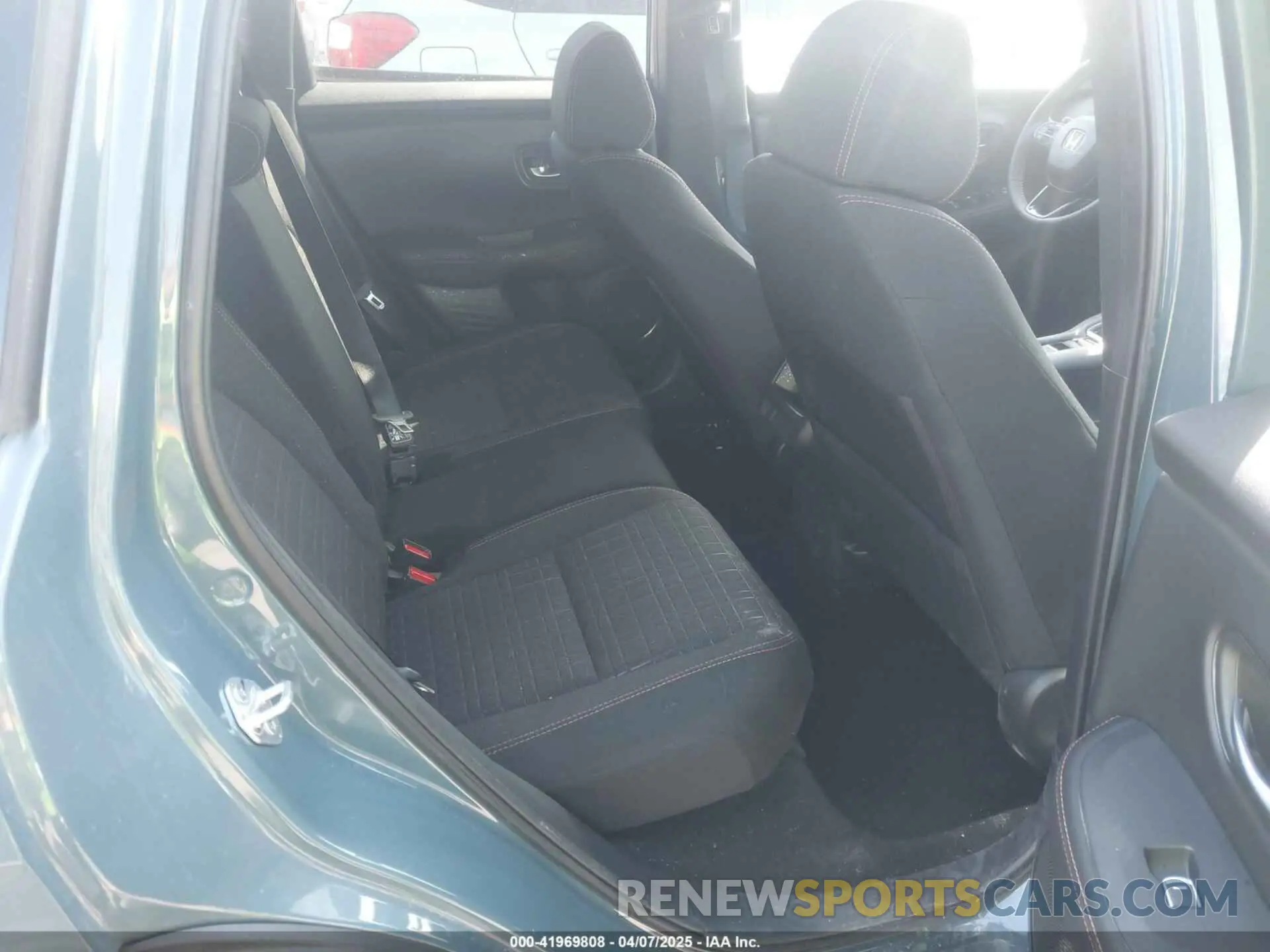 8 fotografías del automóvil dañado 3CZRZ2H59SM734655 HONDA HR-V 2025