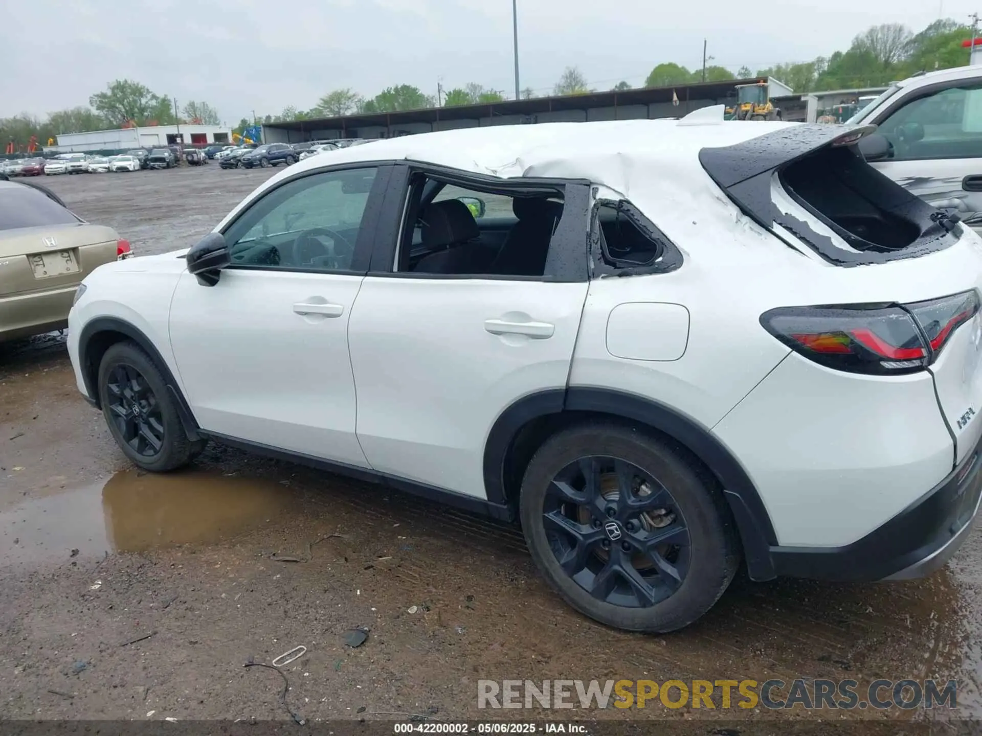 14 fotografías del automóvil dañado 3CZRZ2H5XSM700983 HONDA HR-V 2025