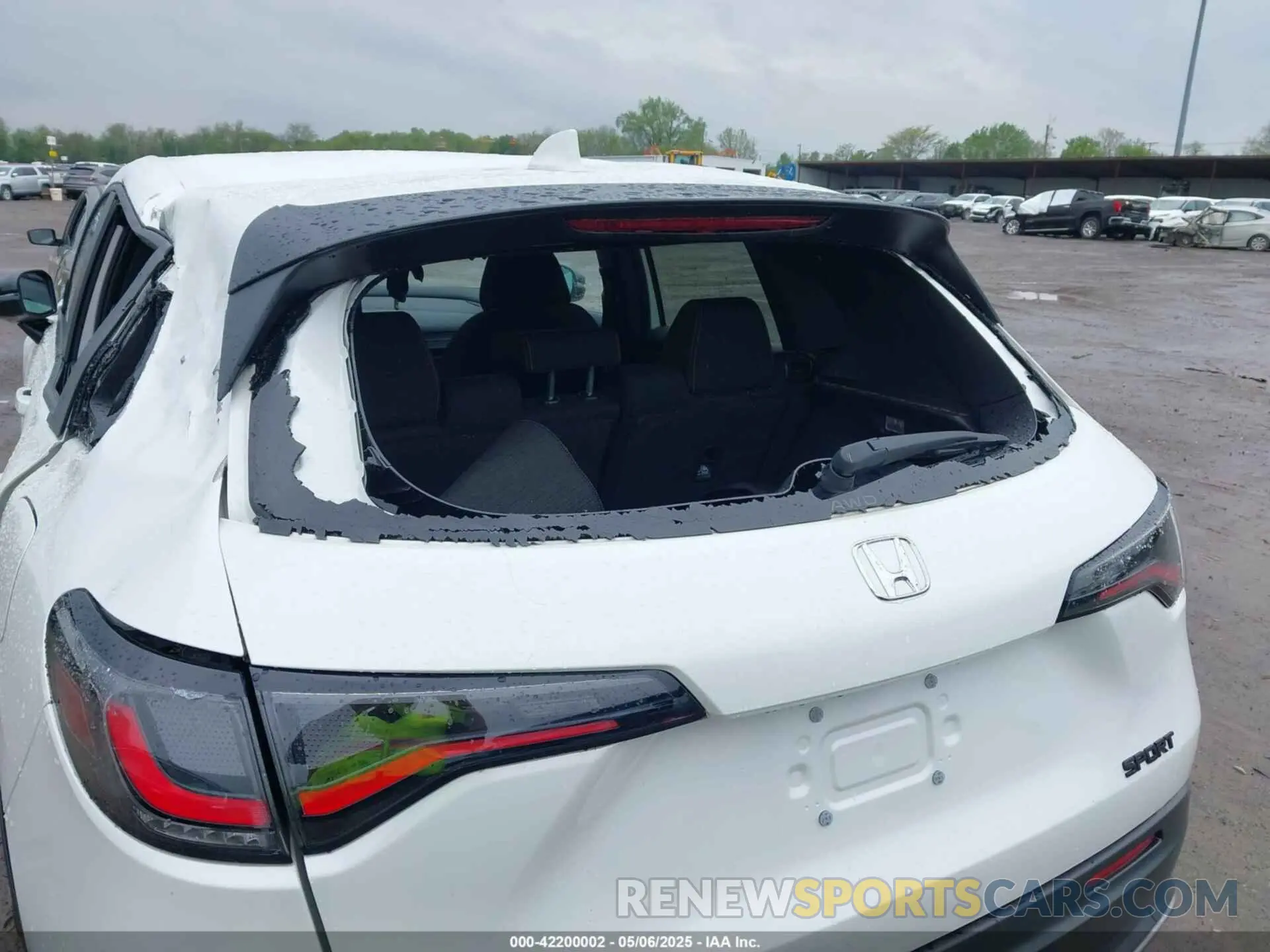 17 fotografías del automóvil dañado 3CZRZ2H5XSM700983 HONDA HR-V 2025