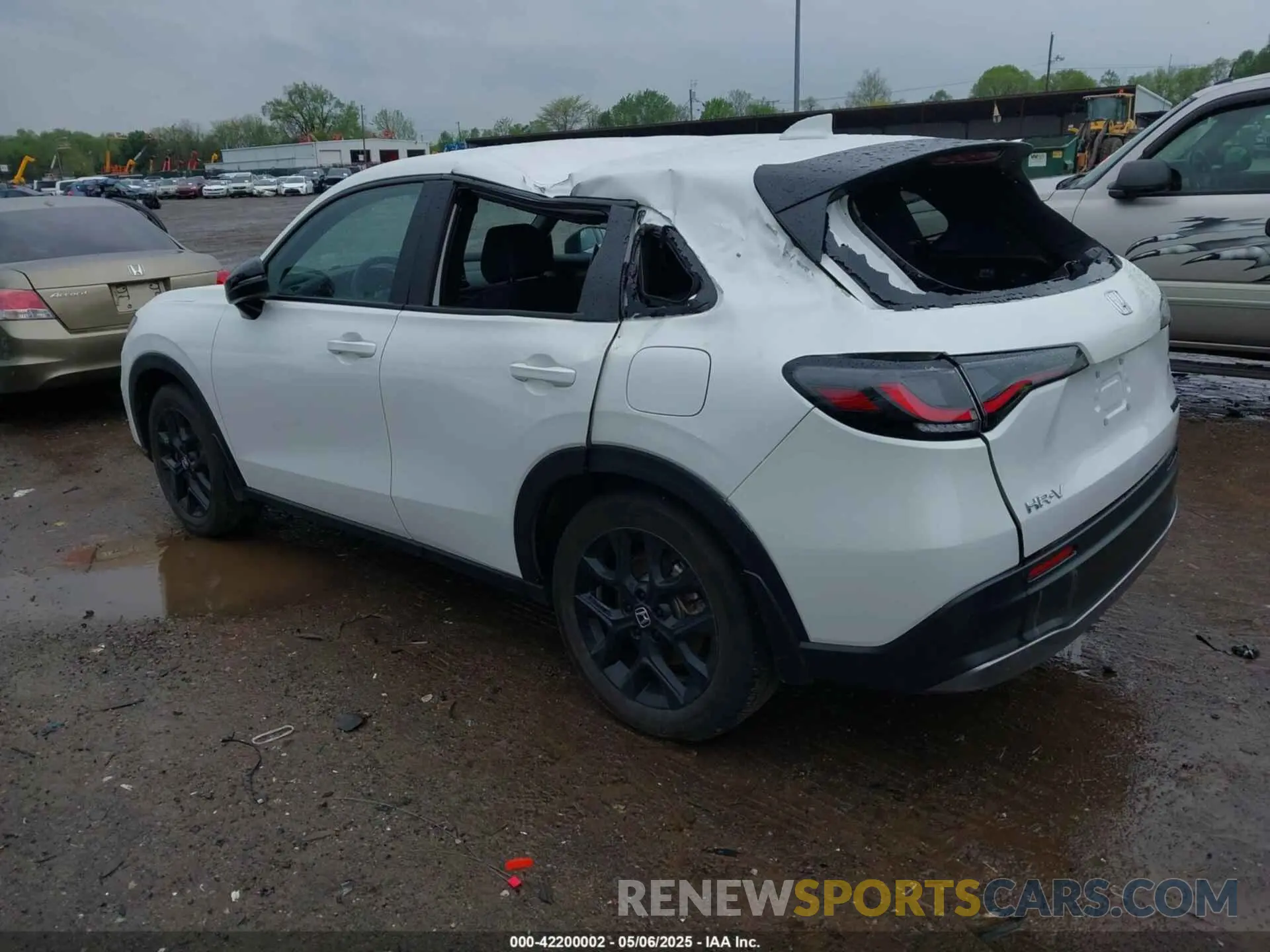 3 fotografías del automóvil dañado 3CZRZ2H5XSM700983 HONDA HR-V 2025