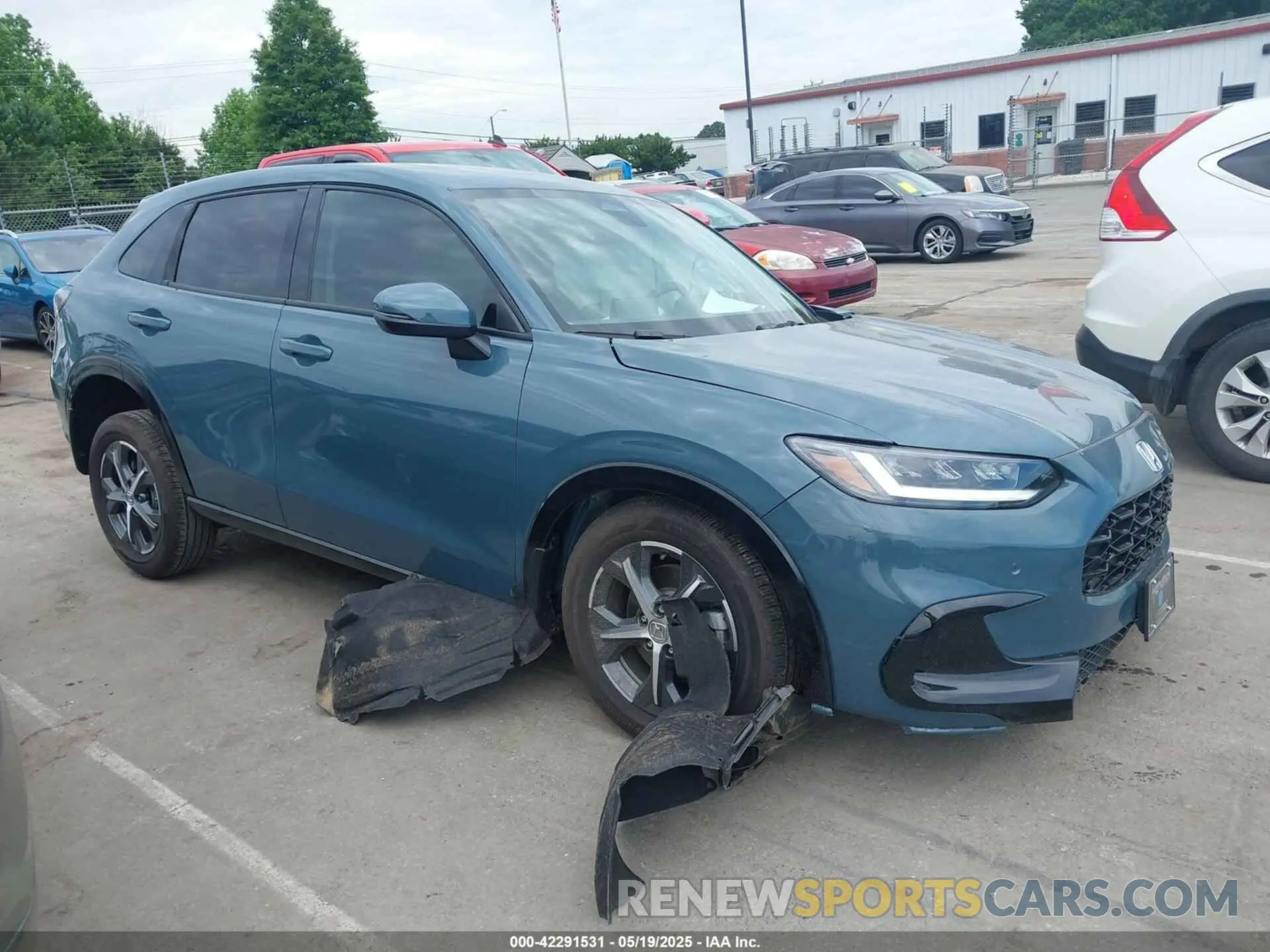 13 fotografías del automóvil dañado 3CZRZ2H72SM744719 HONDA HR-V 2025
