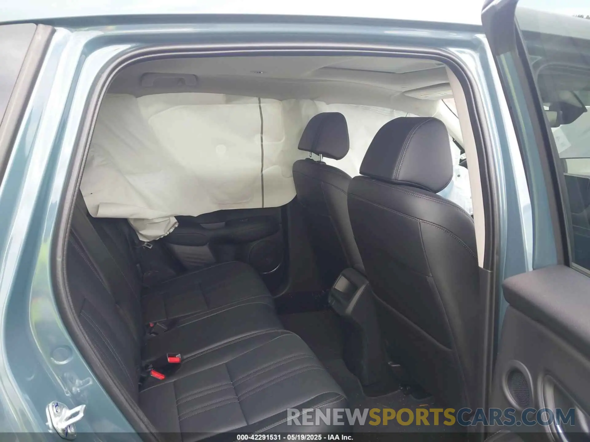 8 fotografías del automóvil dañado 3CZRZ2H72SM744719 HONDA HR-V 2025