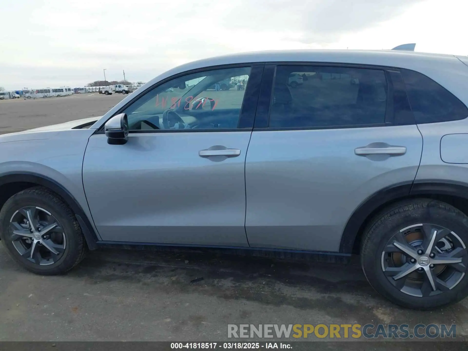 14 fotografías del automóvil dañado 3CZRZ2H75SM732273 HONDA HR-V 2025