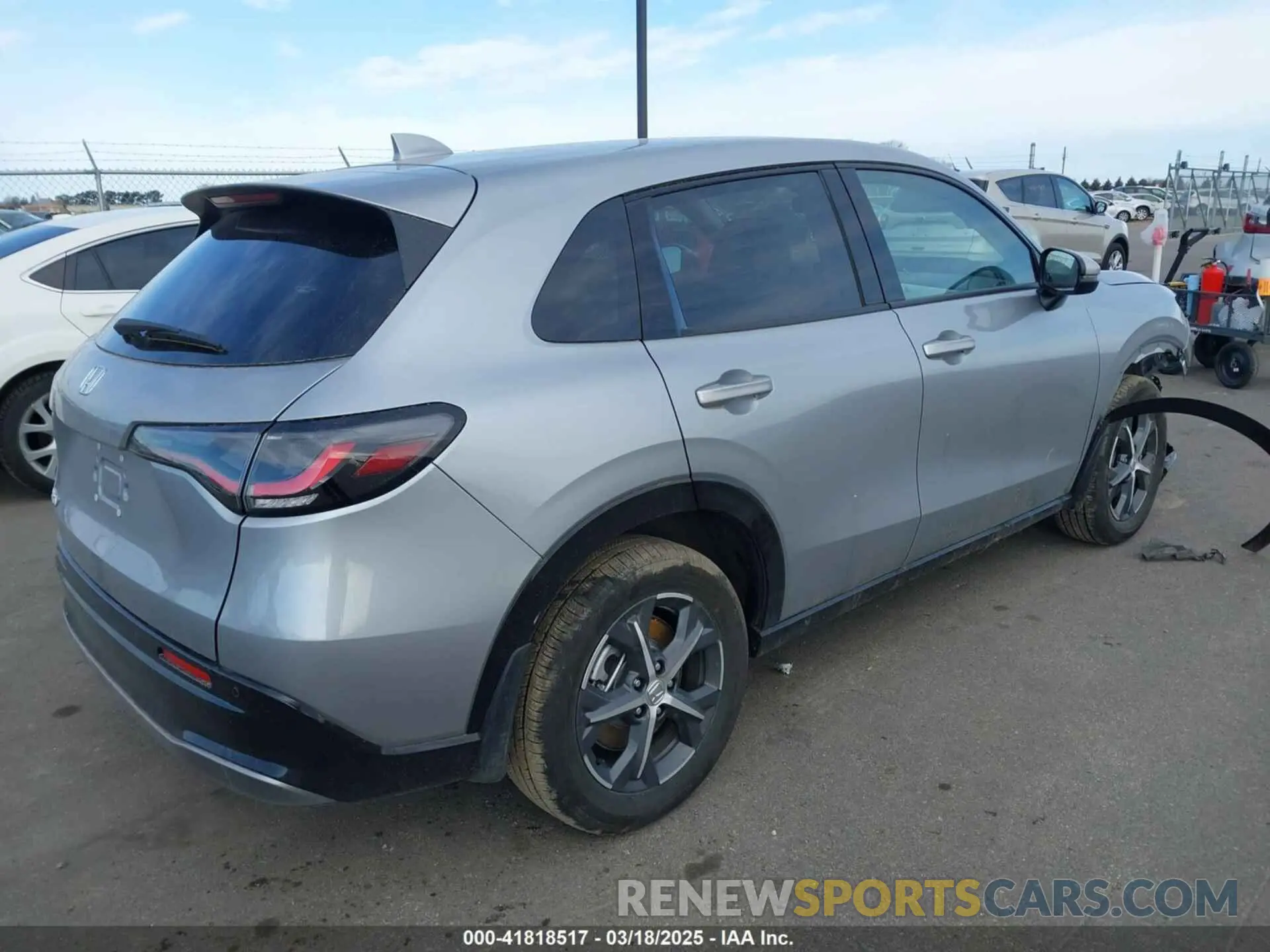 4 fotografías del automóvil dañado 3CZRZ2H75SM732273 HONDA HR-V 2025