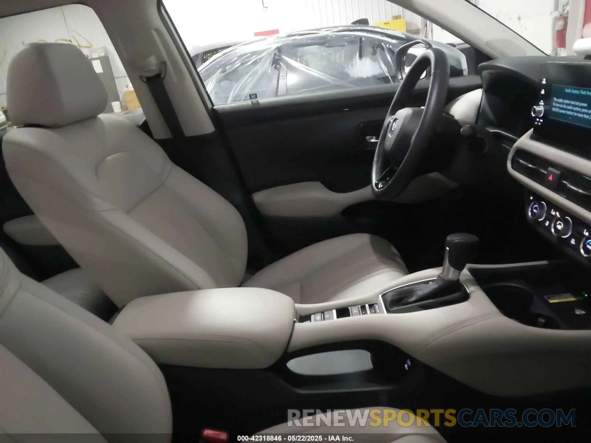 5 fotografías del automóvil dañado 3CZRZ2H75SM775916 HONDA HR-V 2025