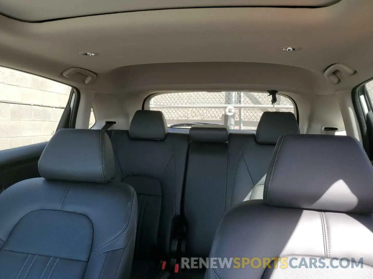 10 fotografías del automóvil dañado 3CZRZ2H76SM720259 HONDA HR-V 2025