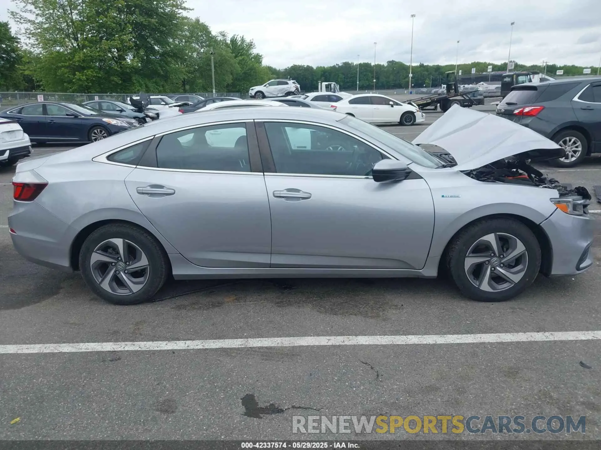 13 fotografías del automóvil dañado 19XZE4F14KE009861 HONDA INSIGHT 2019