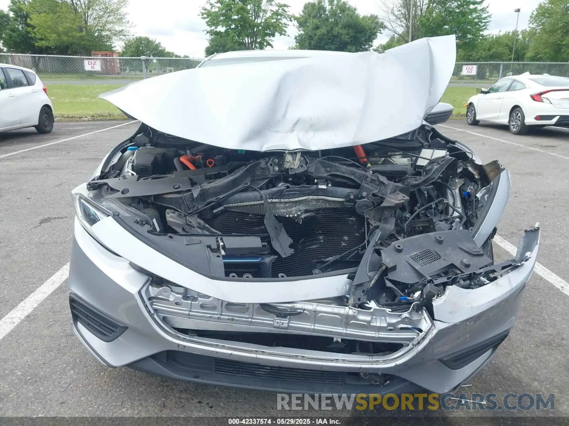 6 fotografías del automóvil dañado 19XZE4F14KE009861 HONDA INSIGHT 2019