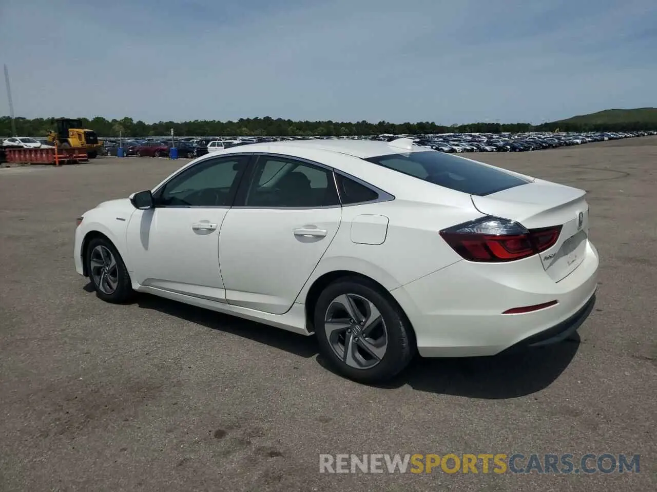 2 fotografías del automóvil dañado 19XZE4F15KE014079 HONDA INSIGHT 2019