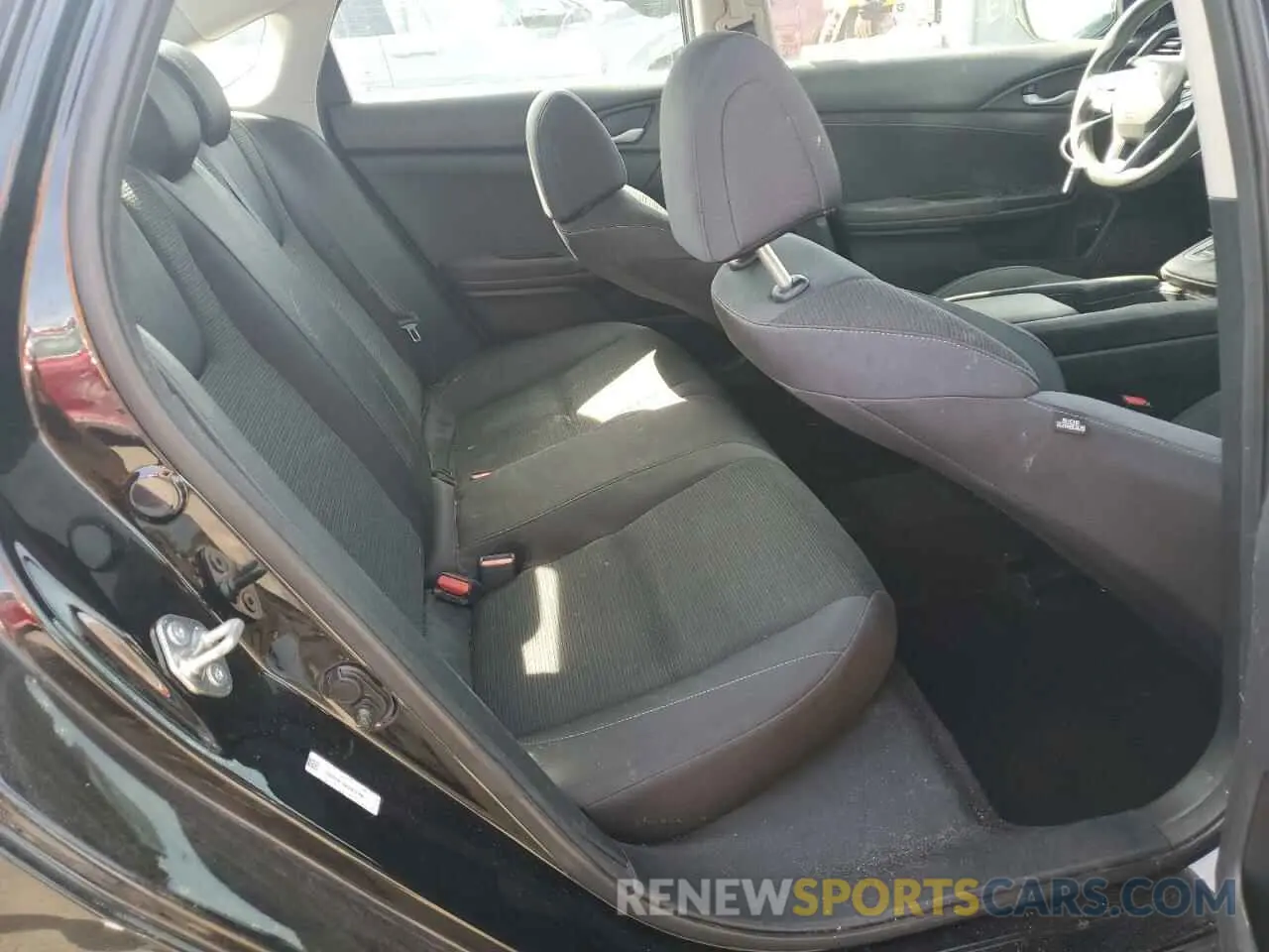 10 fotografías del automóvil dañado 19XZE4F15KE017130 HONDA INSIGHT 2019
