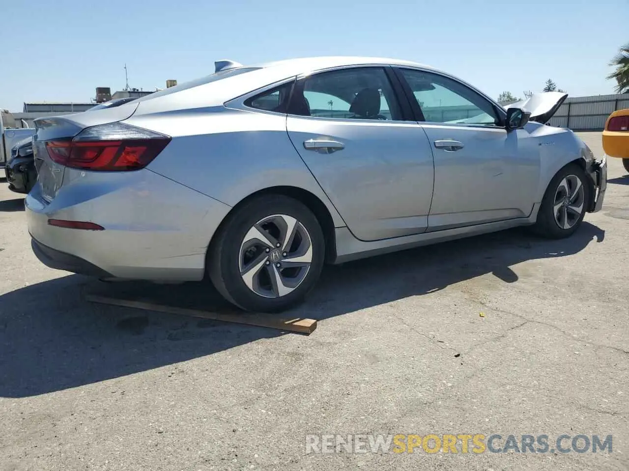 3 fotografías del automóvil dañado 19XZE4F15KE021890 HONDA INSIGHT 2019