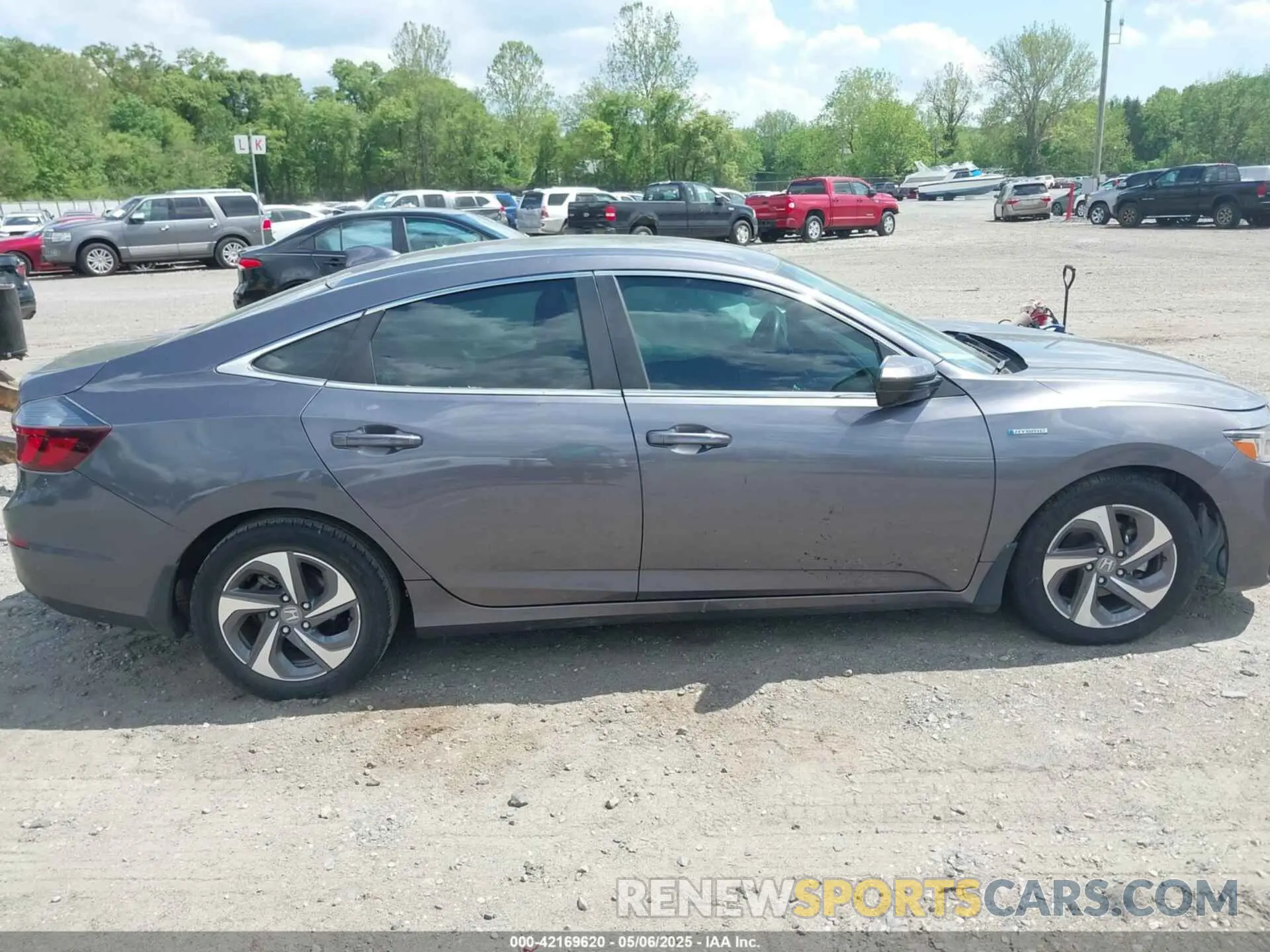 14 fotografías del automóvil dañado 19XZE4F16KE011059 HONDA INSIGHT 2019