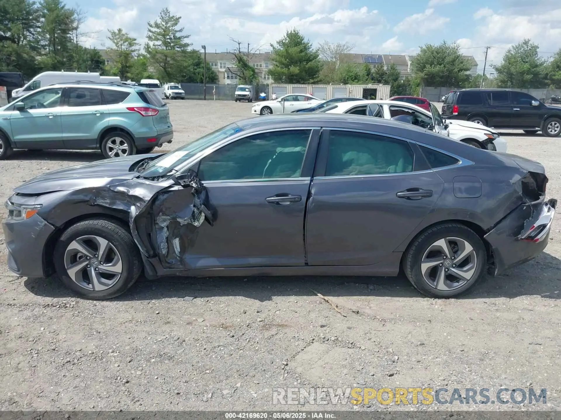 15 fotografías del automóvil dañado 19XZE4F16KE011059 HONDA INSIGHT 2019
